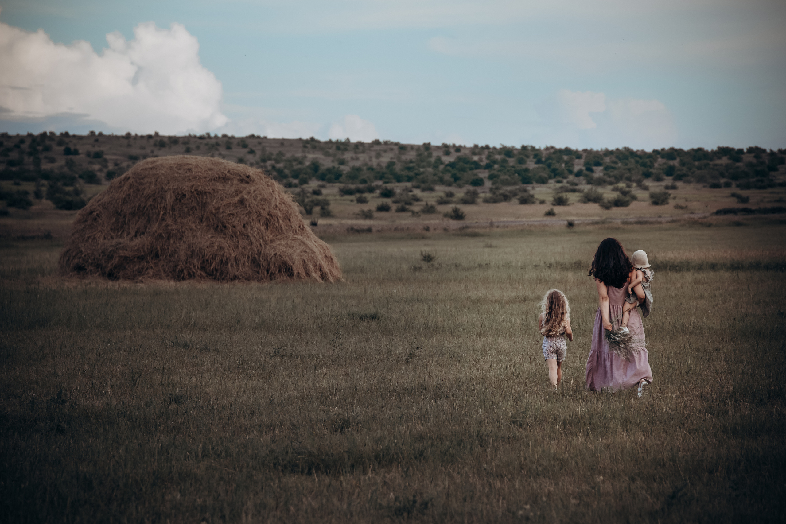 Дети, стог. Семейный фотограф в Абакане Любовь Халявина