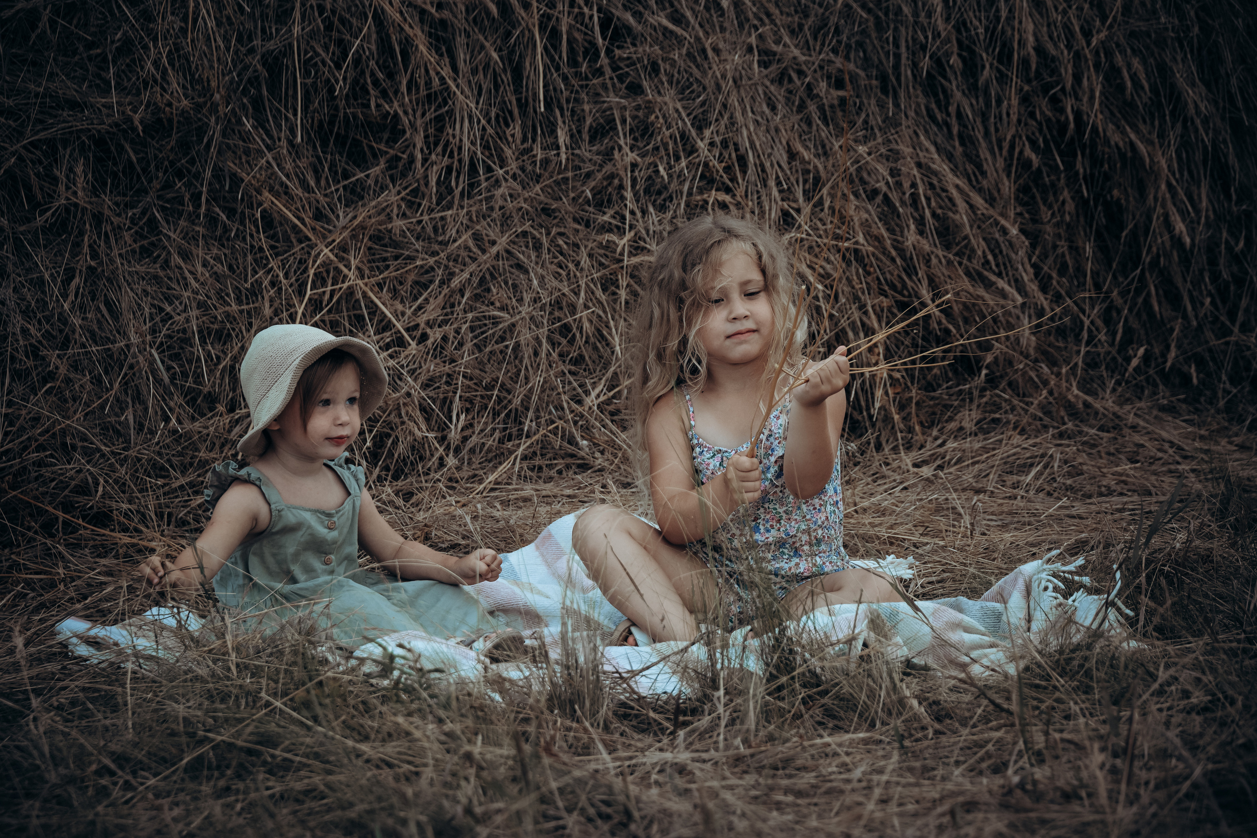 Дети, стог. Семейный фотограф в Абакане Любовь Халявина