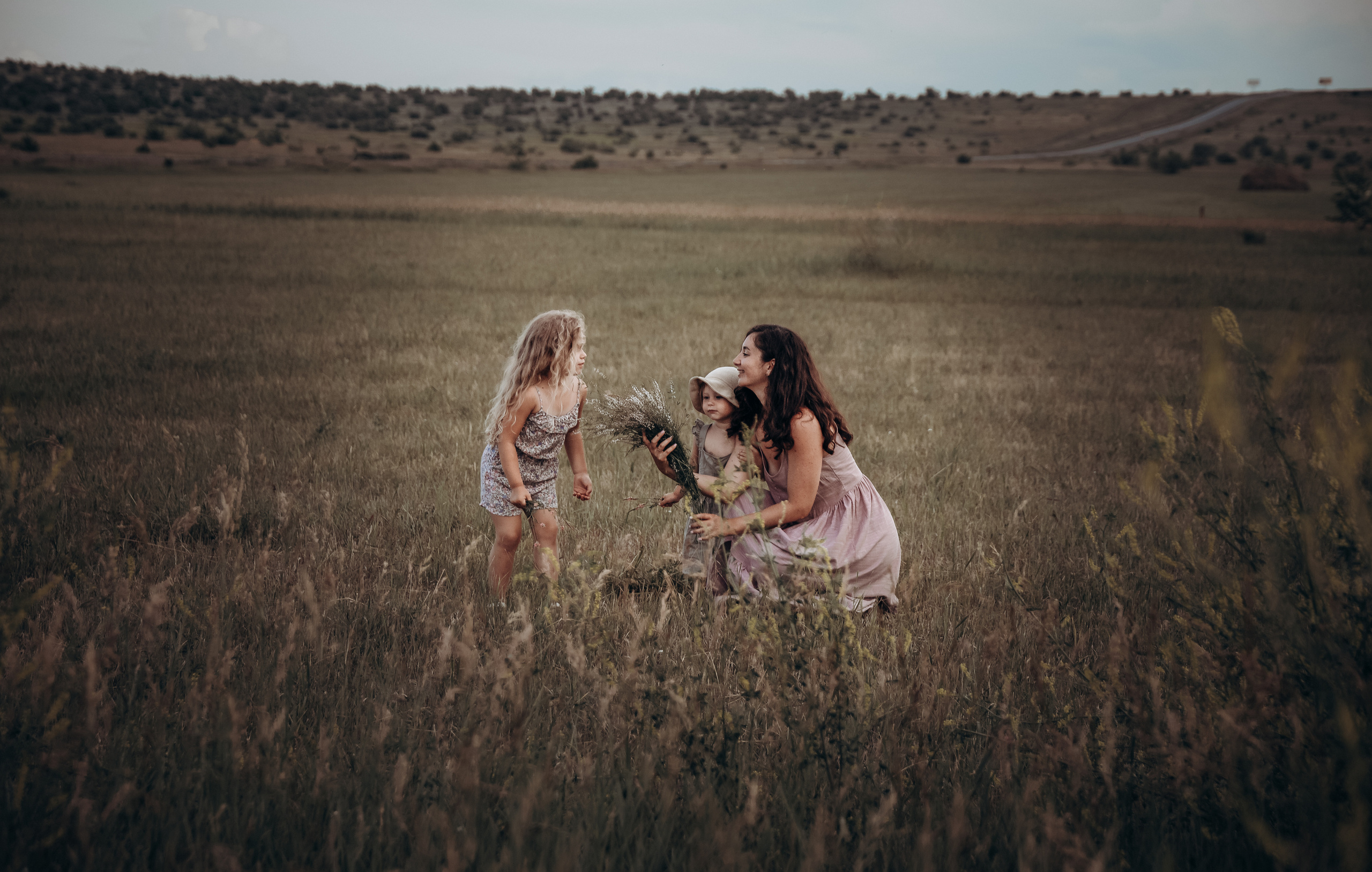 Дети, стог. Семейный фотограф в Абакане Любовь Халявина