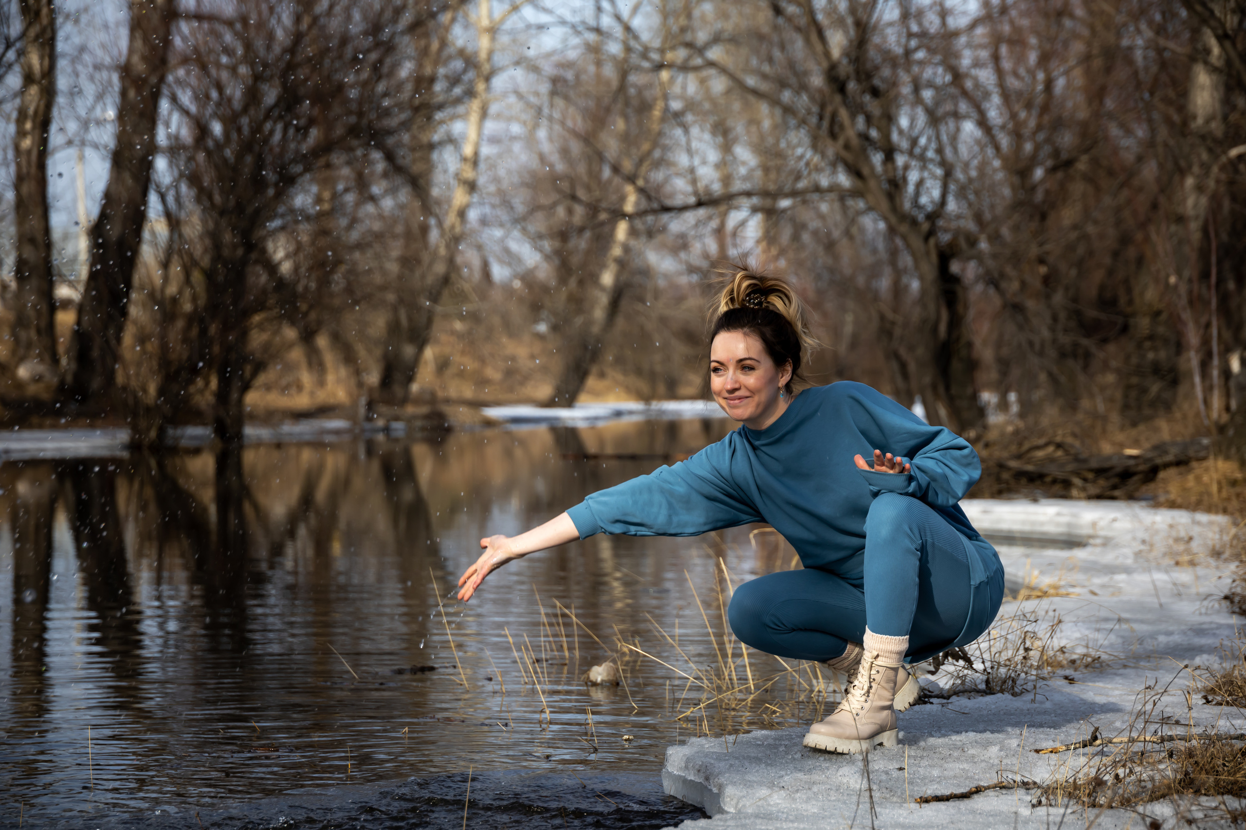 Весна, снег, река. Семейный фотограф в Абакане Любовь Халявина
