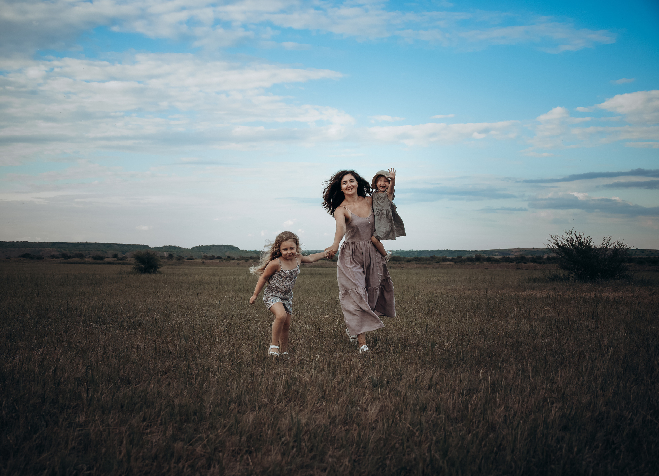 Дети, стог. Семейный фотограф в Абакане Любовь Халявина
