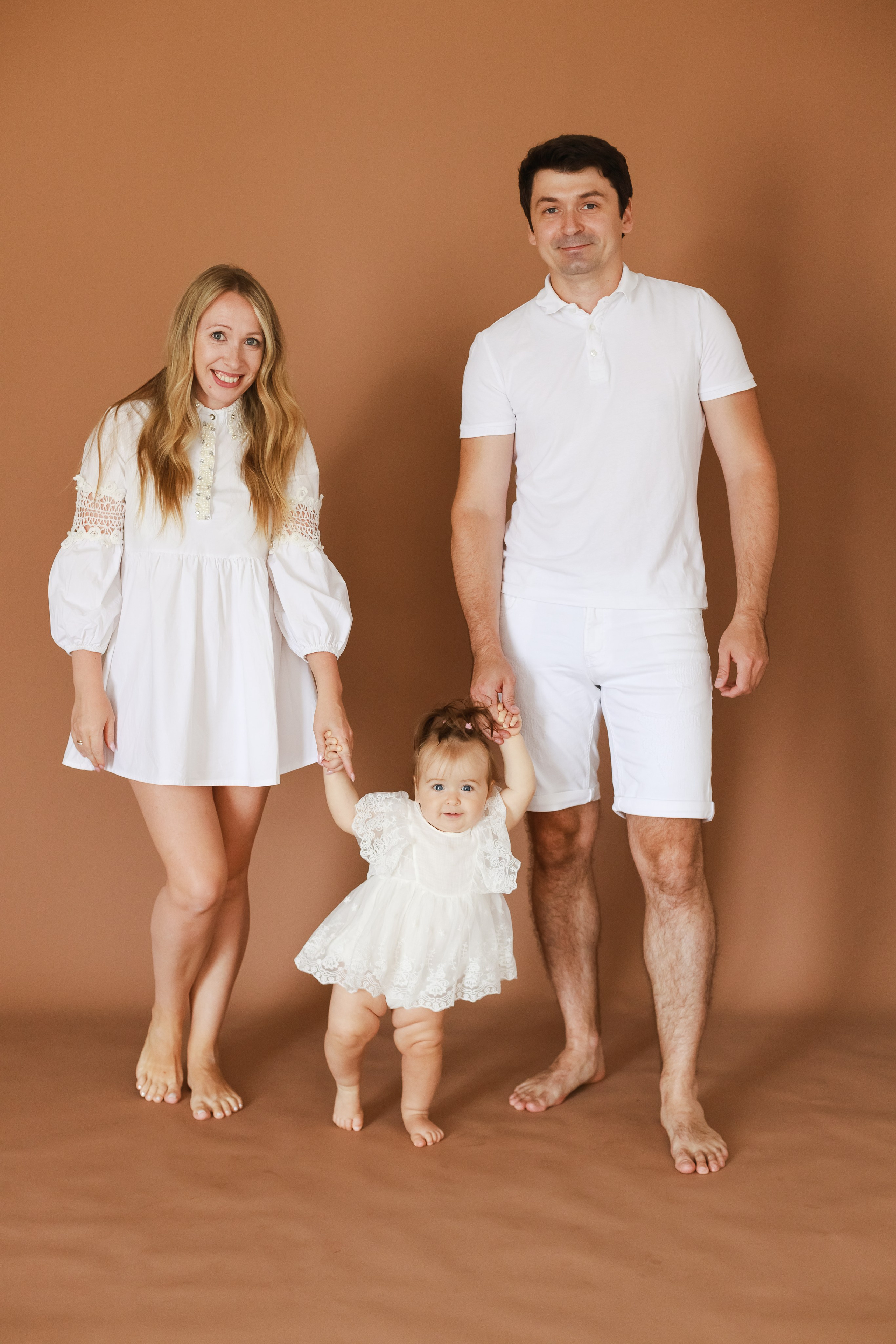 Анюта. Крушение торта. Детский и семейный фотограф в Краснодаре Альбина Морозова