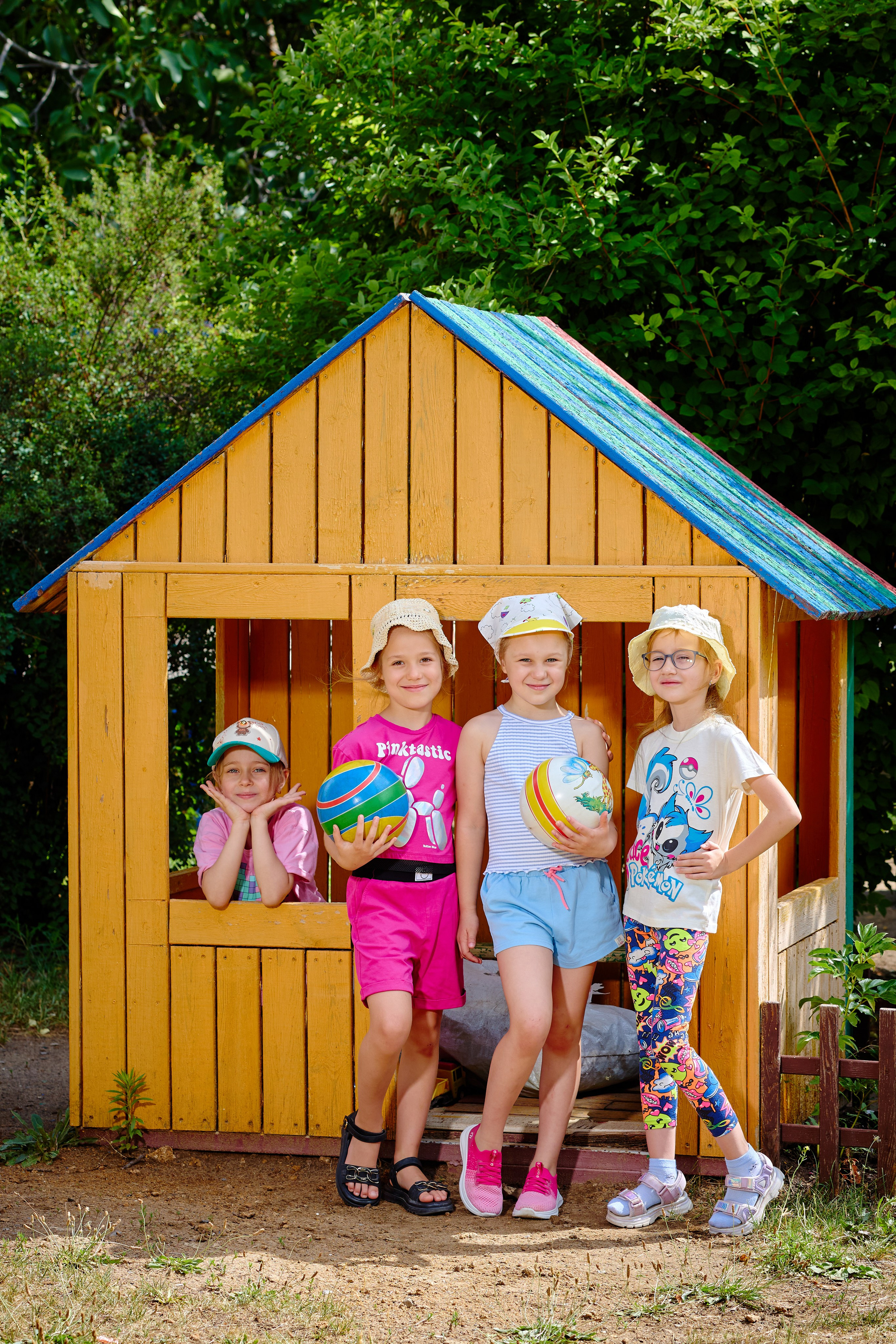 Пример летней съемки в детском саду № 92 Старшая группа Радуга. Фотограф Выпускные альбомы Таганрог Сергей Коробченко