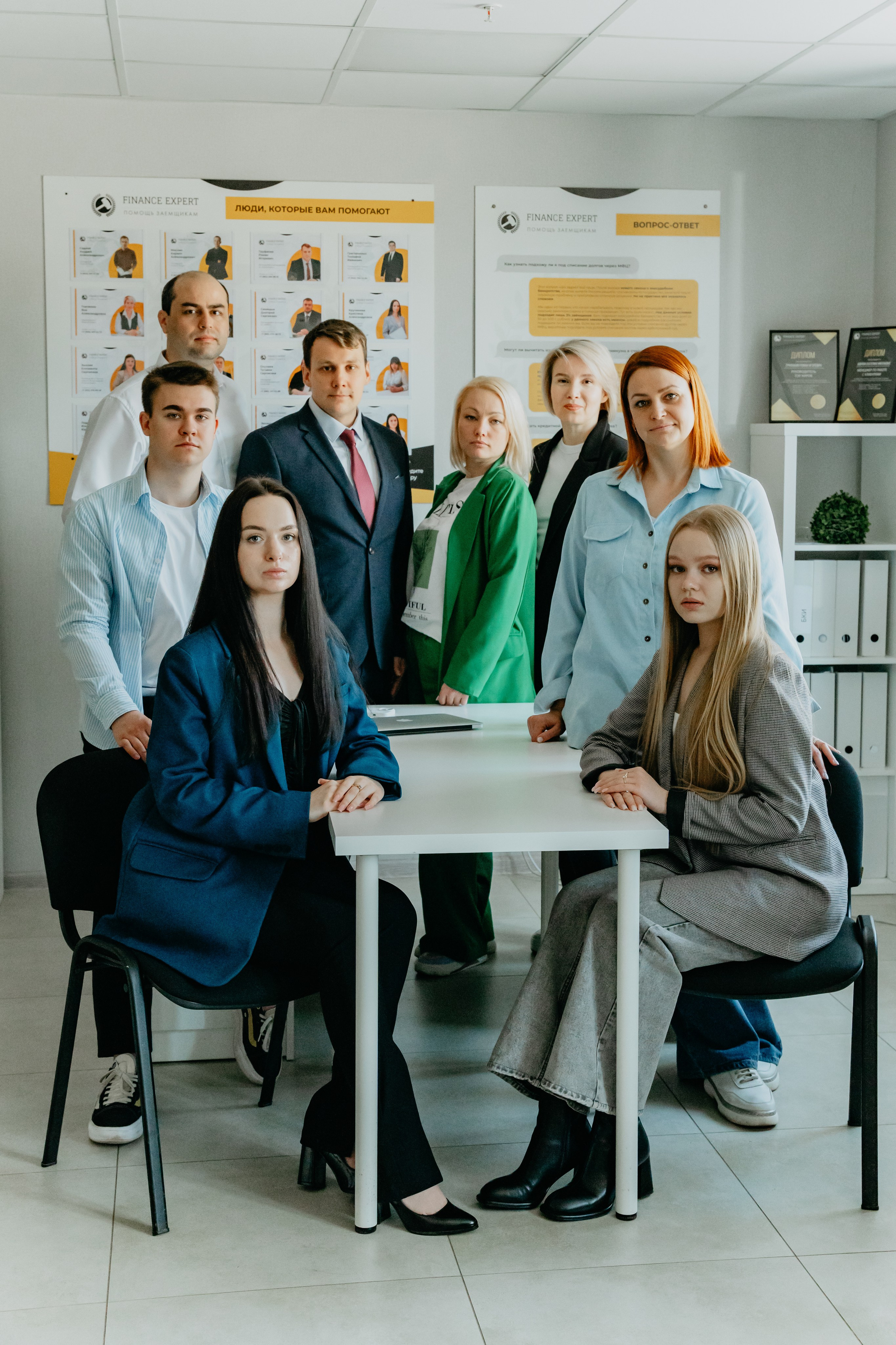 Юристы. Контент