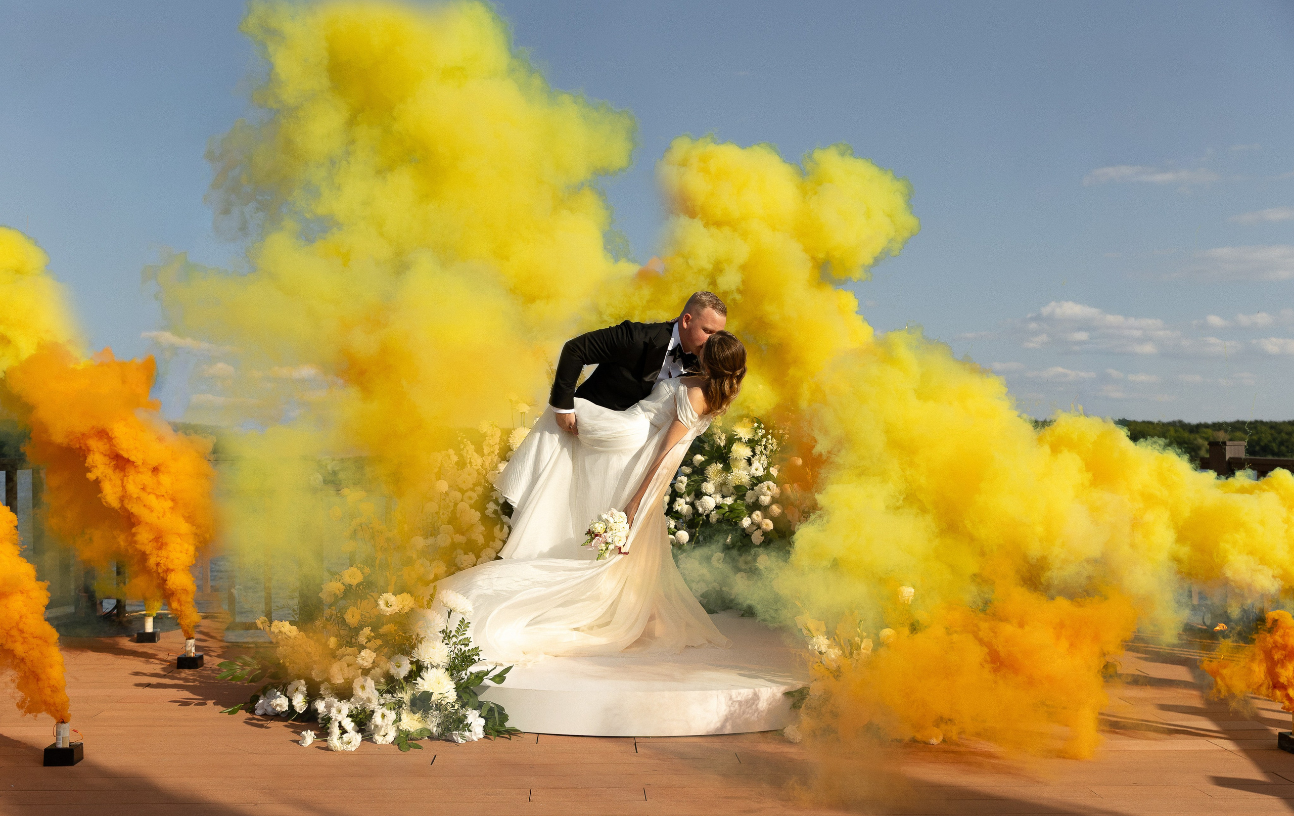 17|08|25. On Emotions агентство