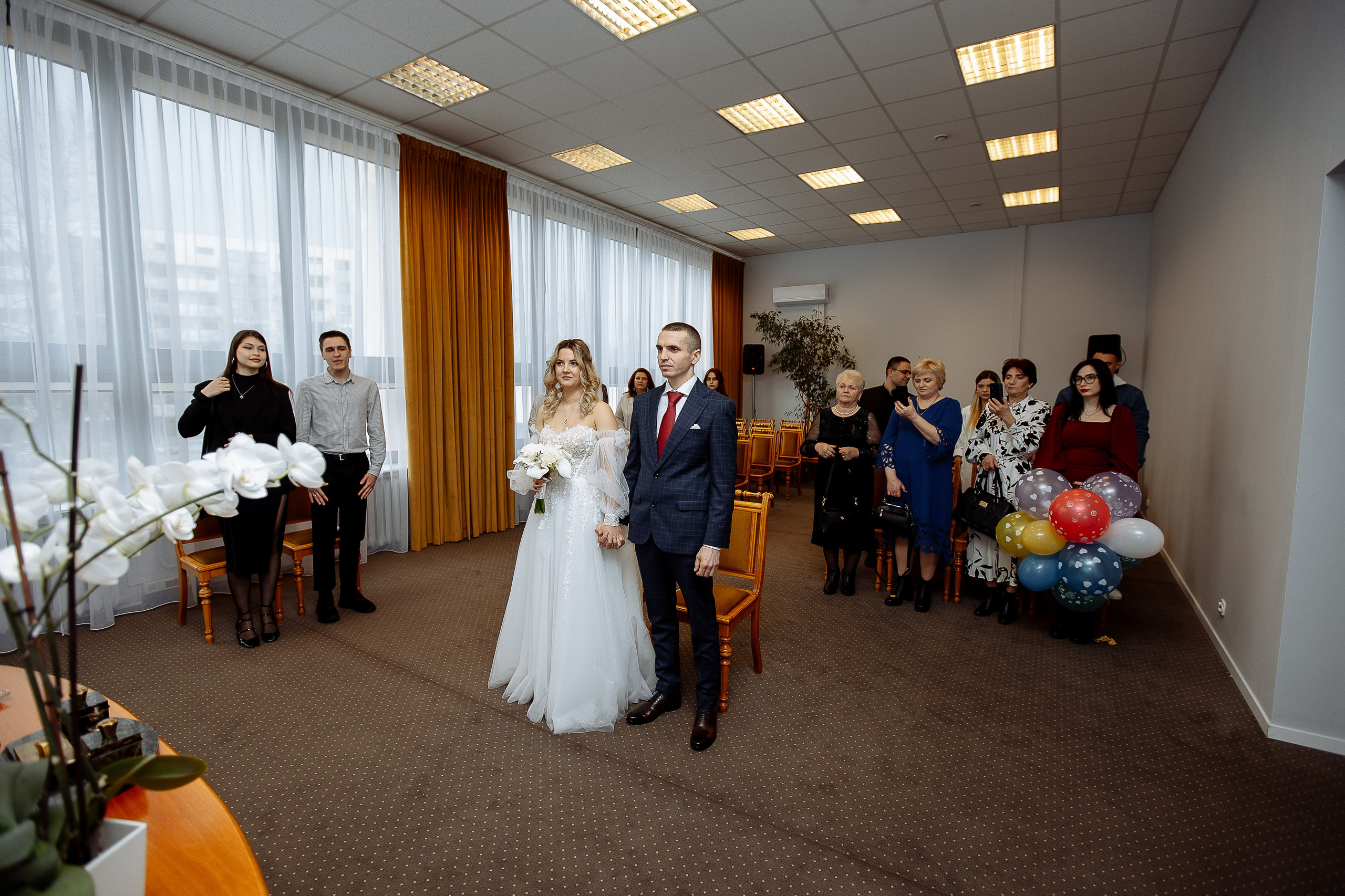 Ślubna sesja zdjęciowa w Muzeum. Свадебный фотограф Варшава Лодзь Польша Елена Юцова