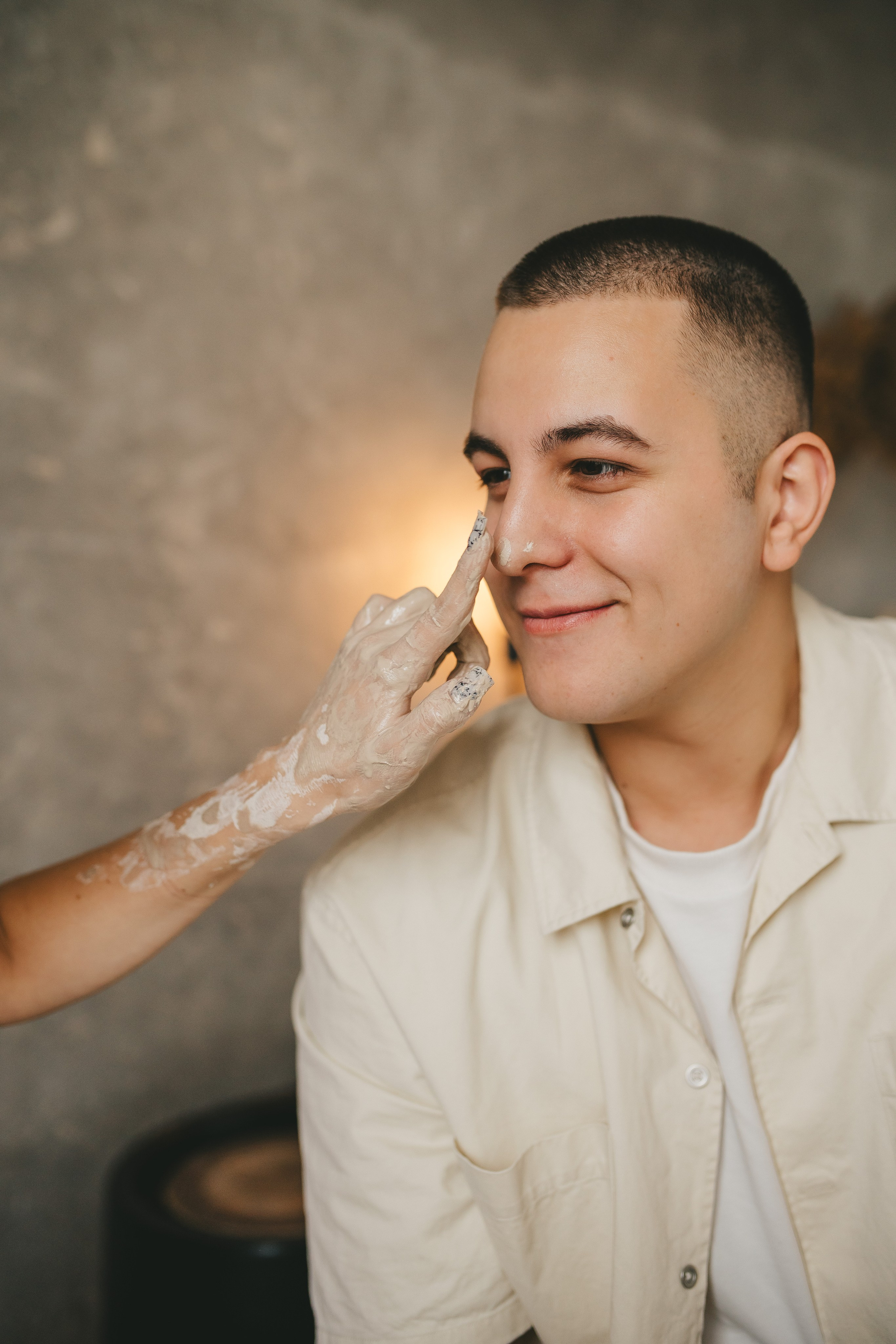 Дима и Даша в гончарной мастерской. Семейный lifestyle фотограф в Санкт-Петербурге Людмила Пахомова