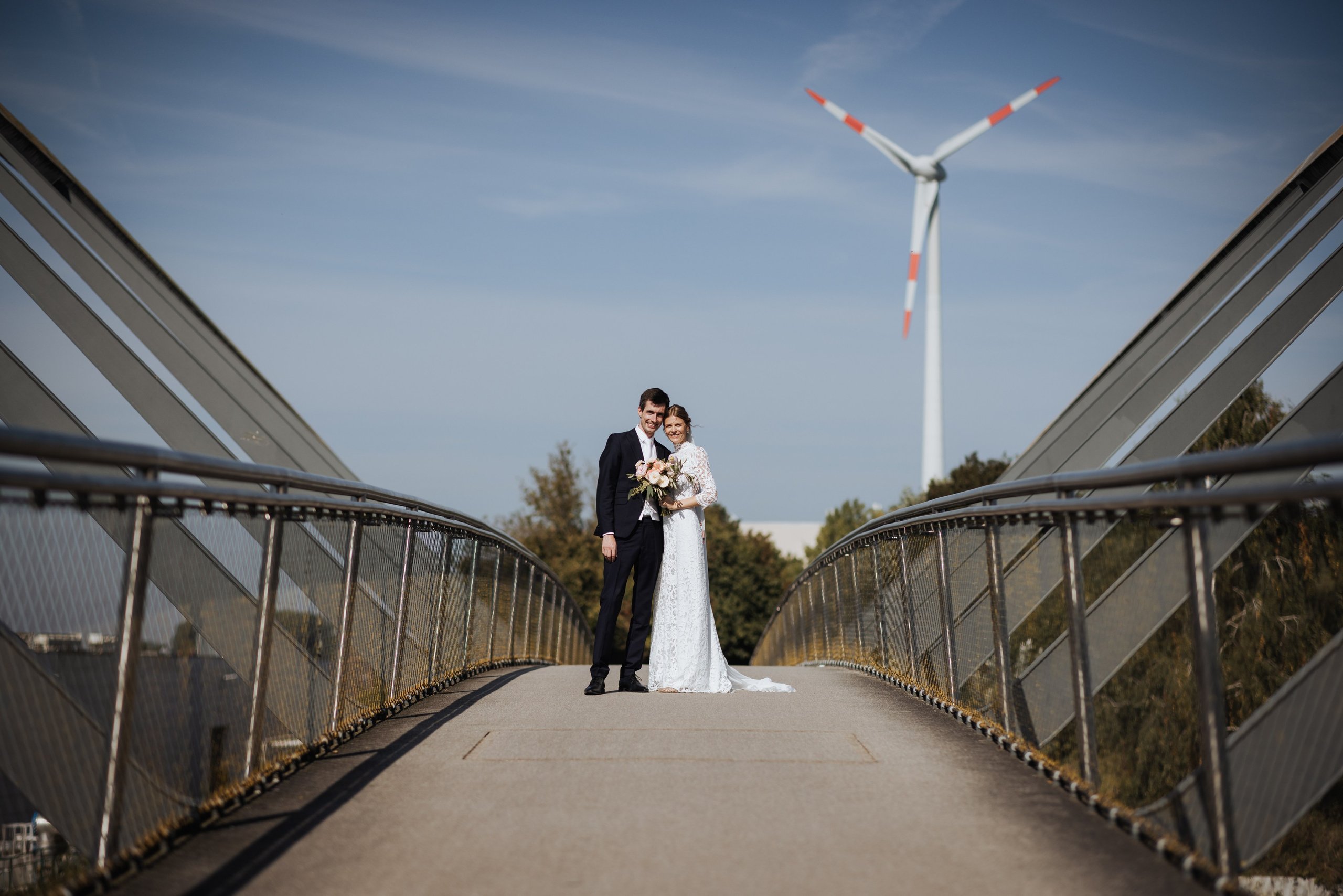 Golden Moments Editing — We do Wedding’s Retouch and Video Editing