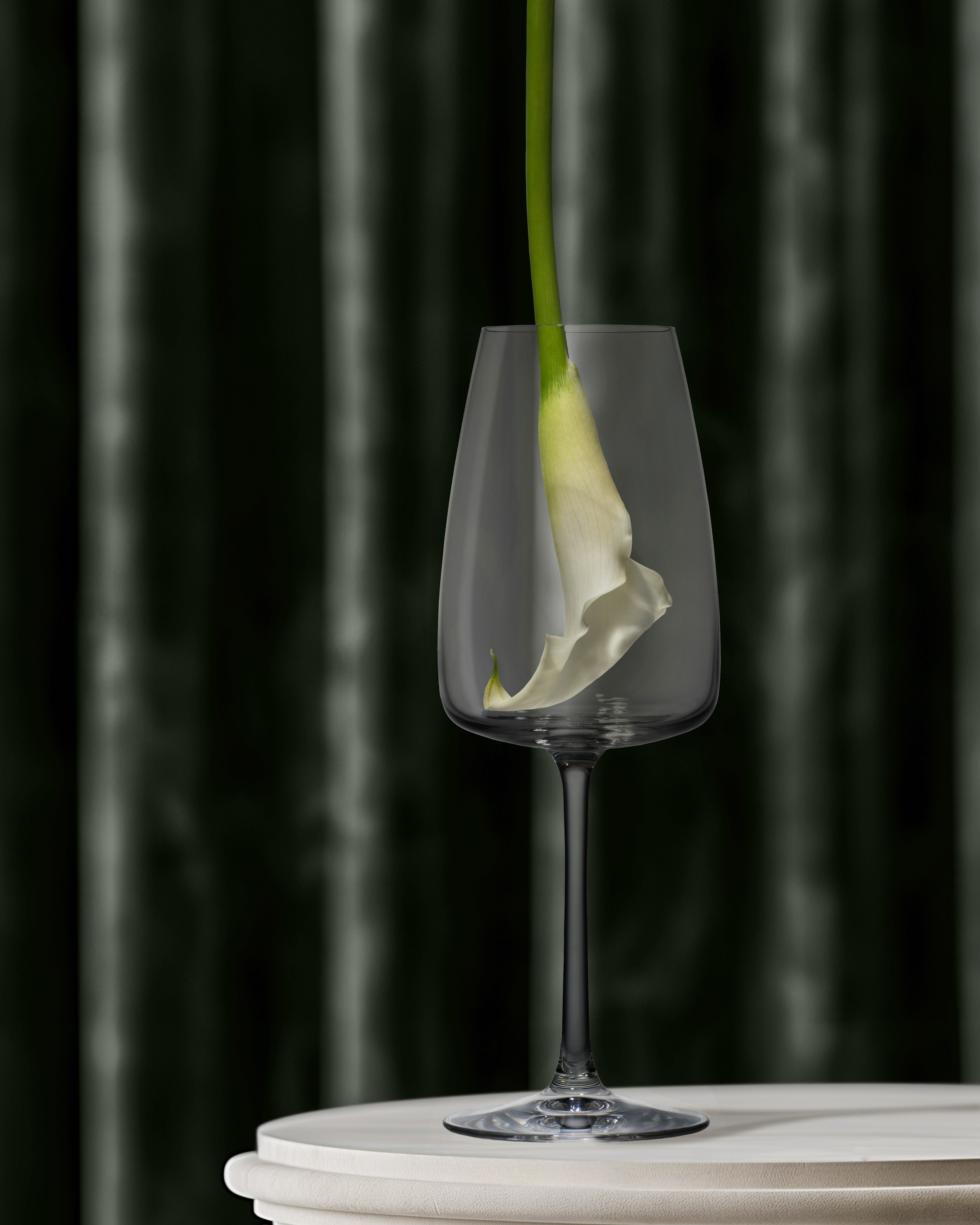 BEFORE/AFTER PRODUCT. Ekaterina Tambovtseva. Professional retoucher. Beauty. Fashion. Commercial. Retouching from $3