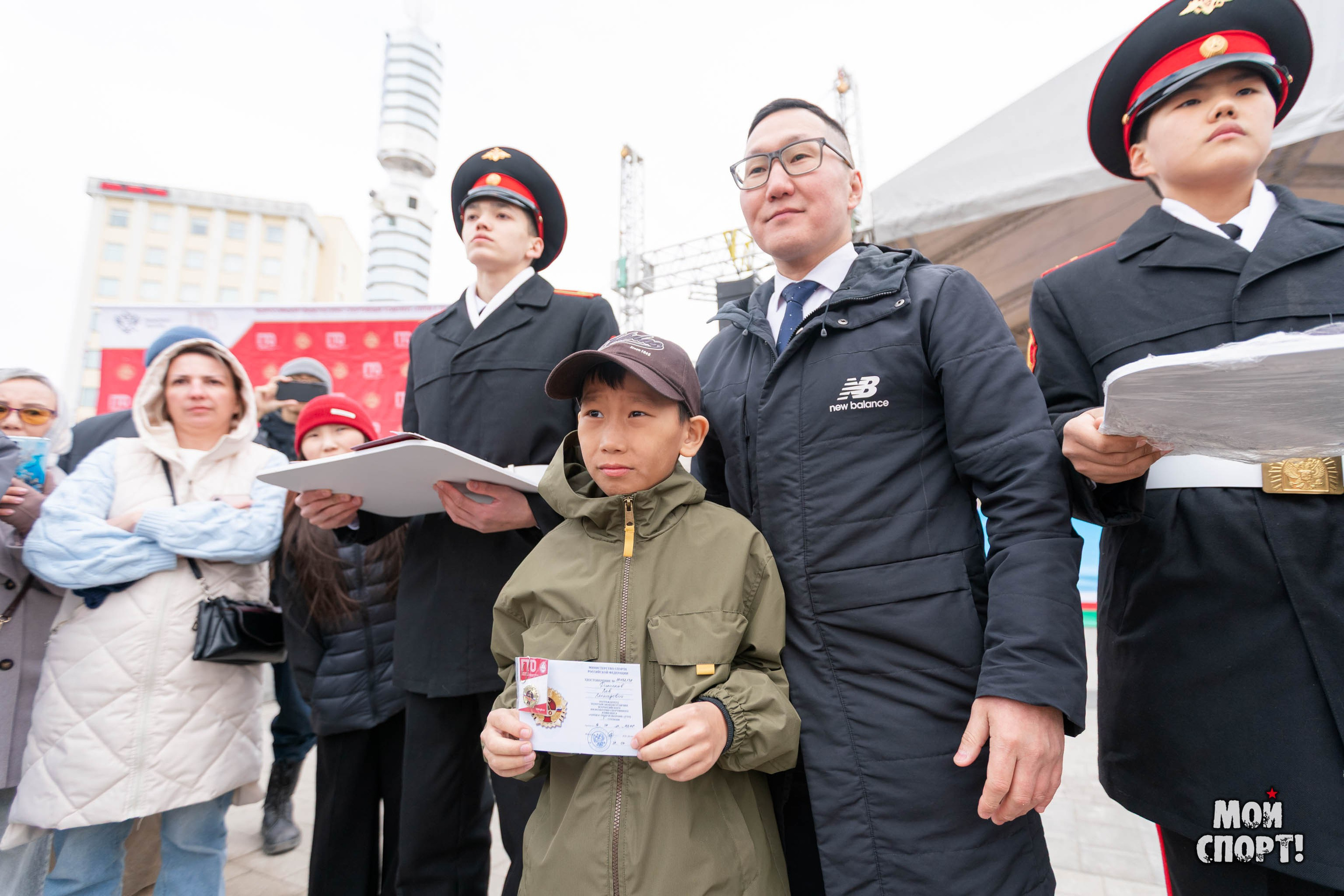 Торжественная церемония вручения знаков отличия ВФСК «ГТО» в День Республики Саха (Якутия). Студия «Мой Спорт!» — все о спорте в Якутии