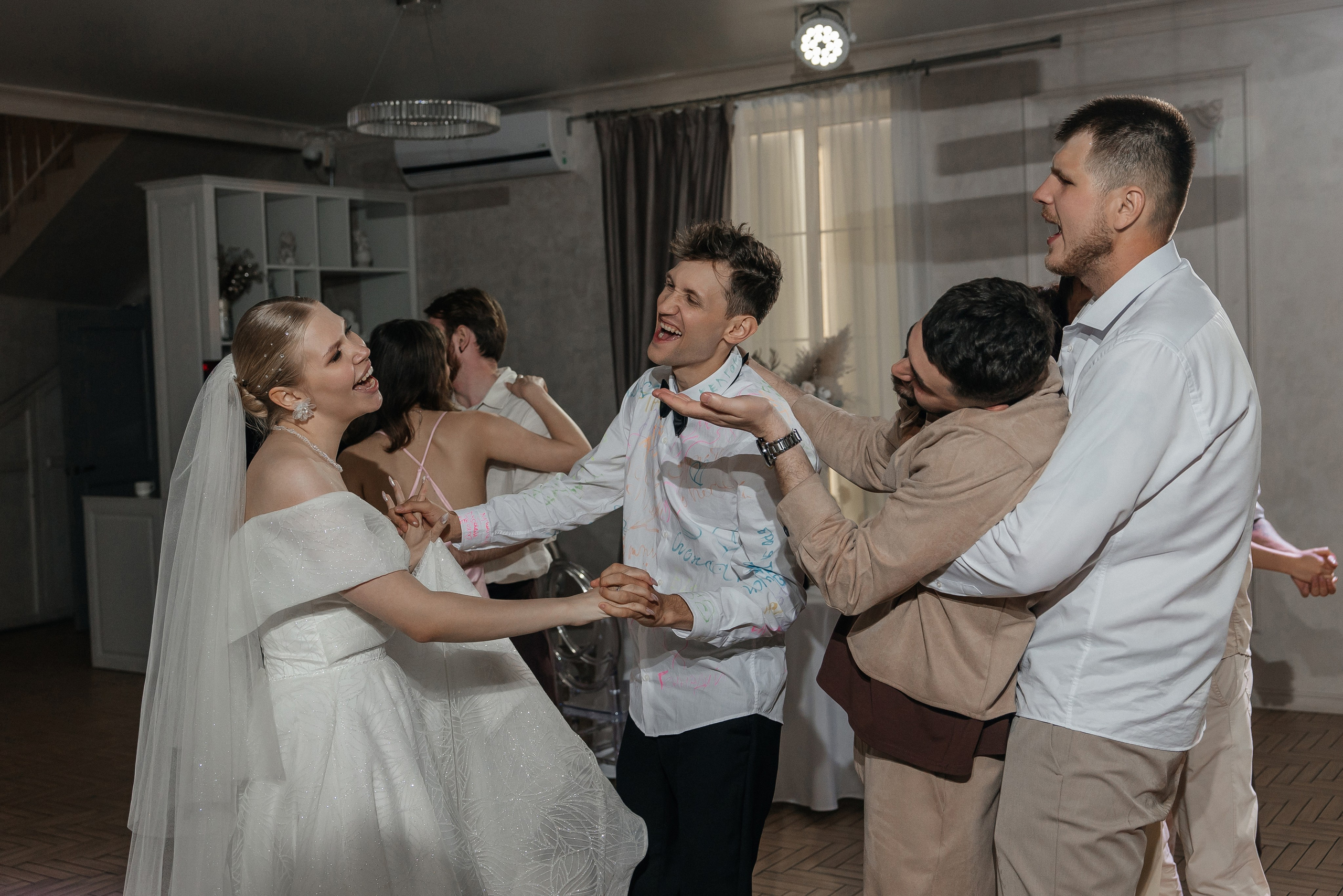 свадебный банкет на&nbsp;площадке House for Wedding «Дом у&nbsp;озера»