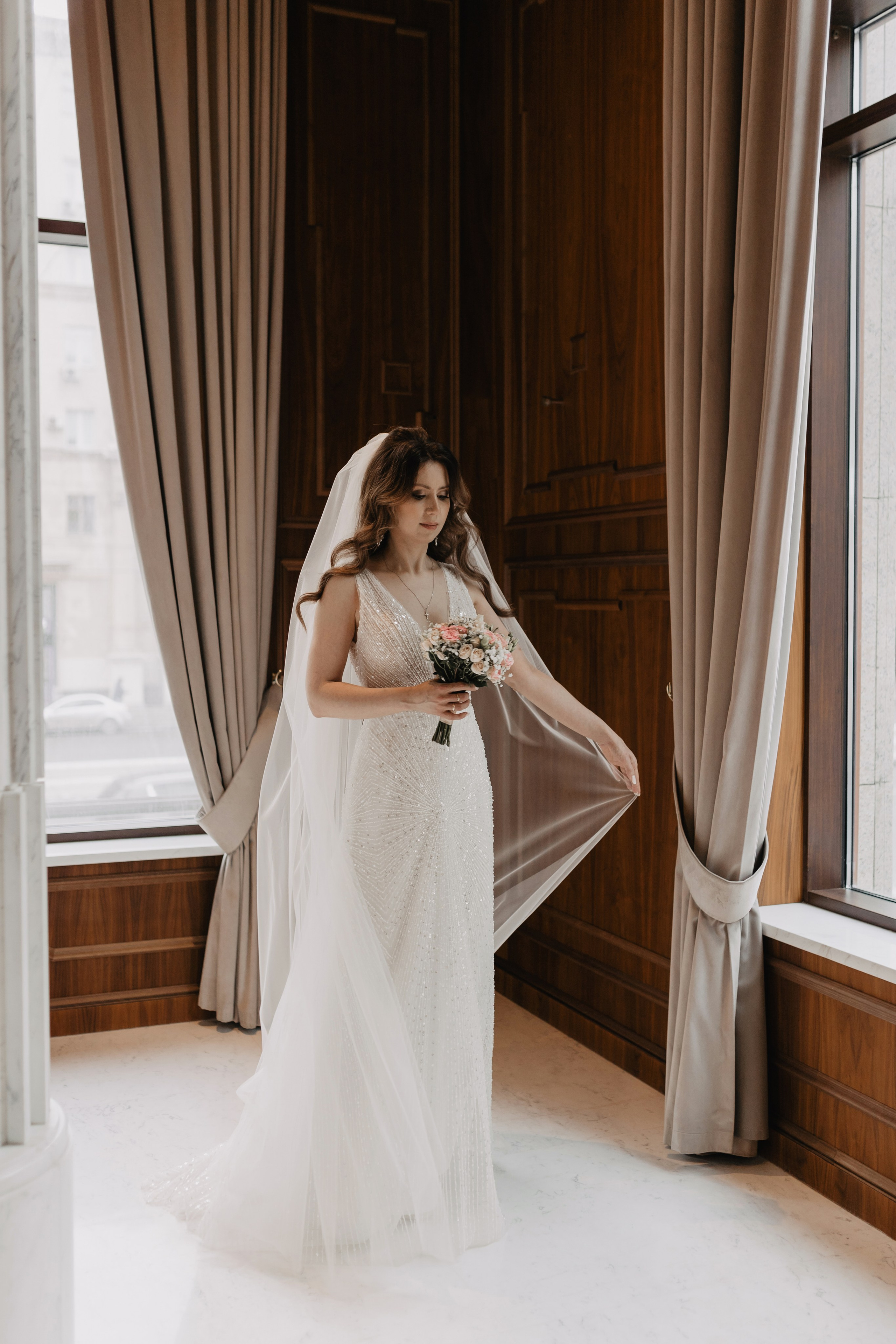 Свадебная фотосессия в отеле Марриотт Империал Плаза