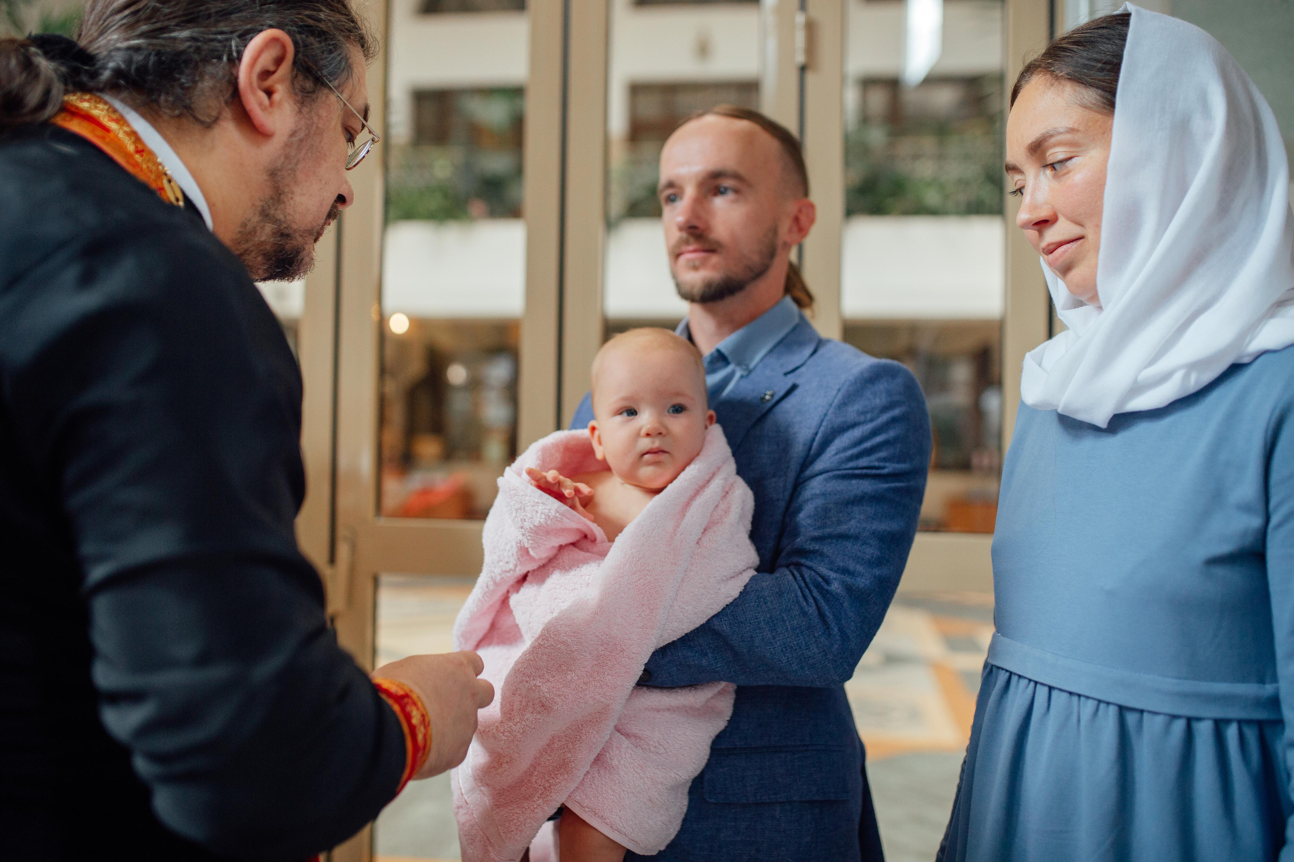 Таинство крещения Агаты, 30 апреля 2022 года