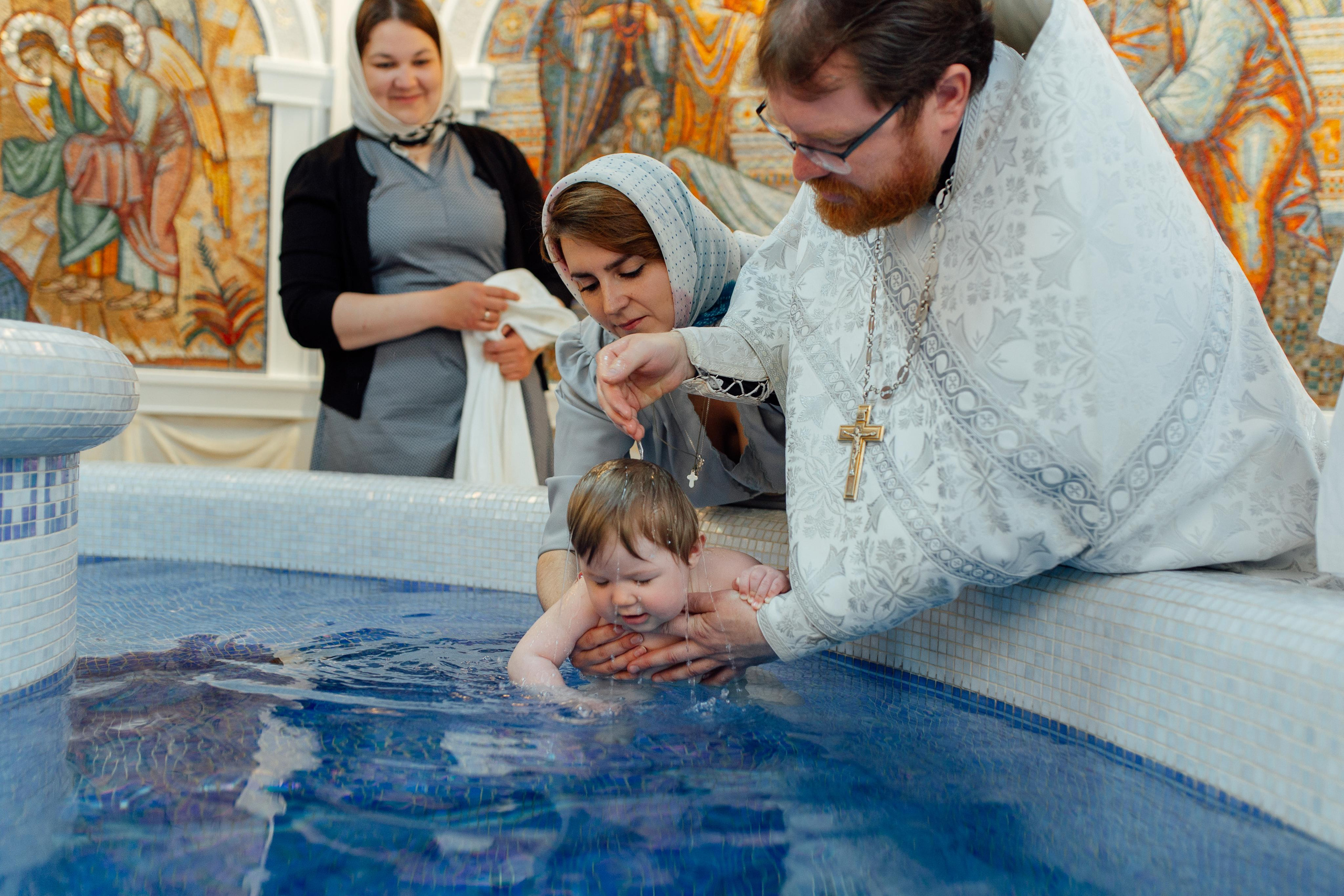 Таинство крещения Арины и Полины, Храм Святой Живоначальной Троицы, Минск