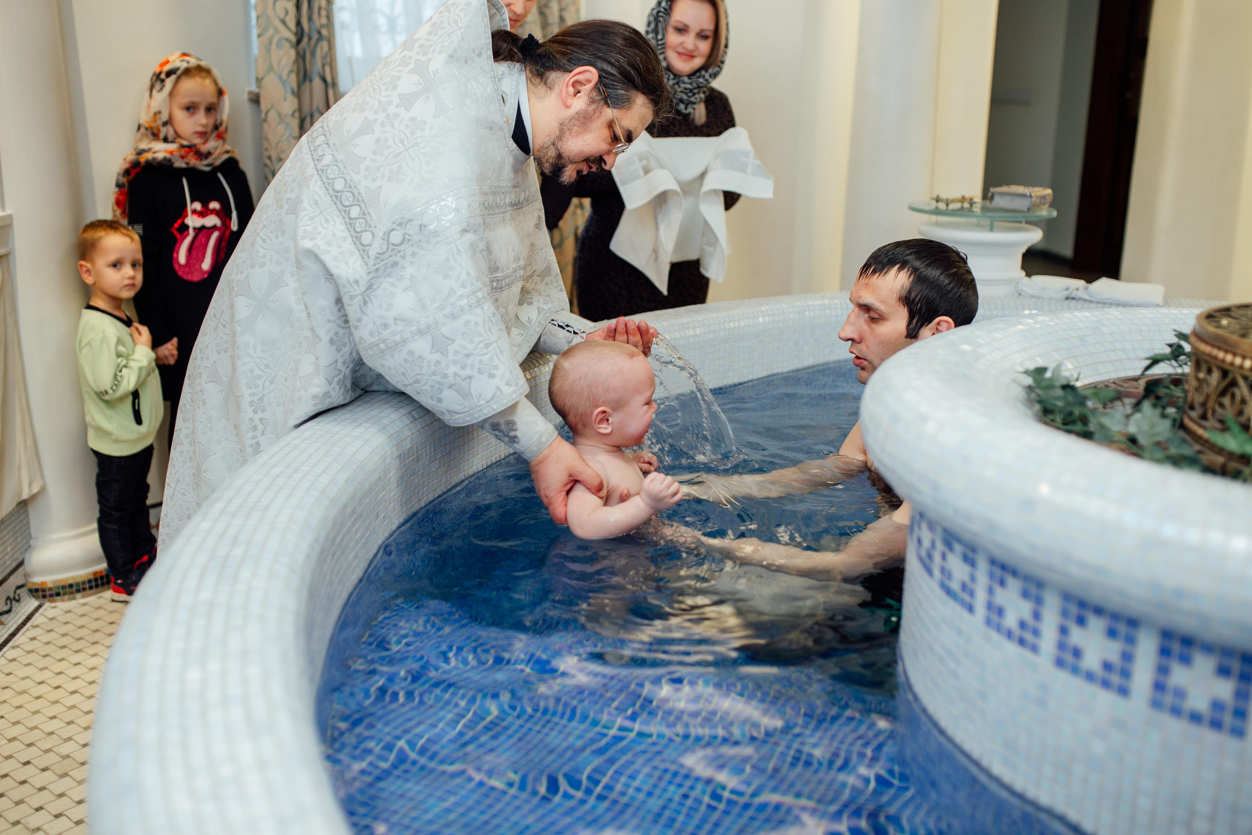 Таинство крещения Бориса и Ивана