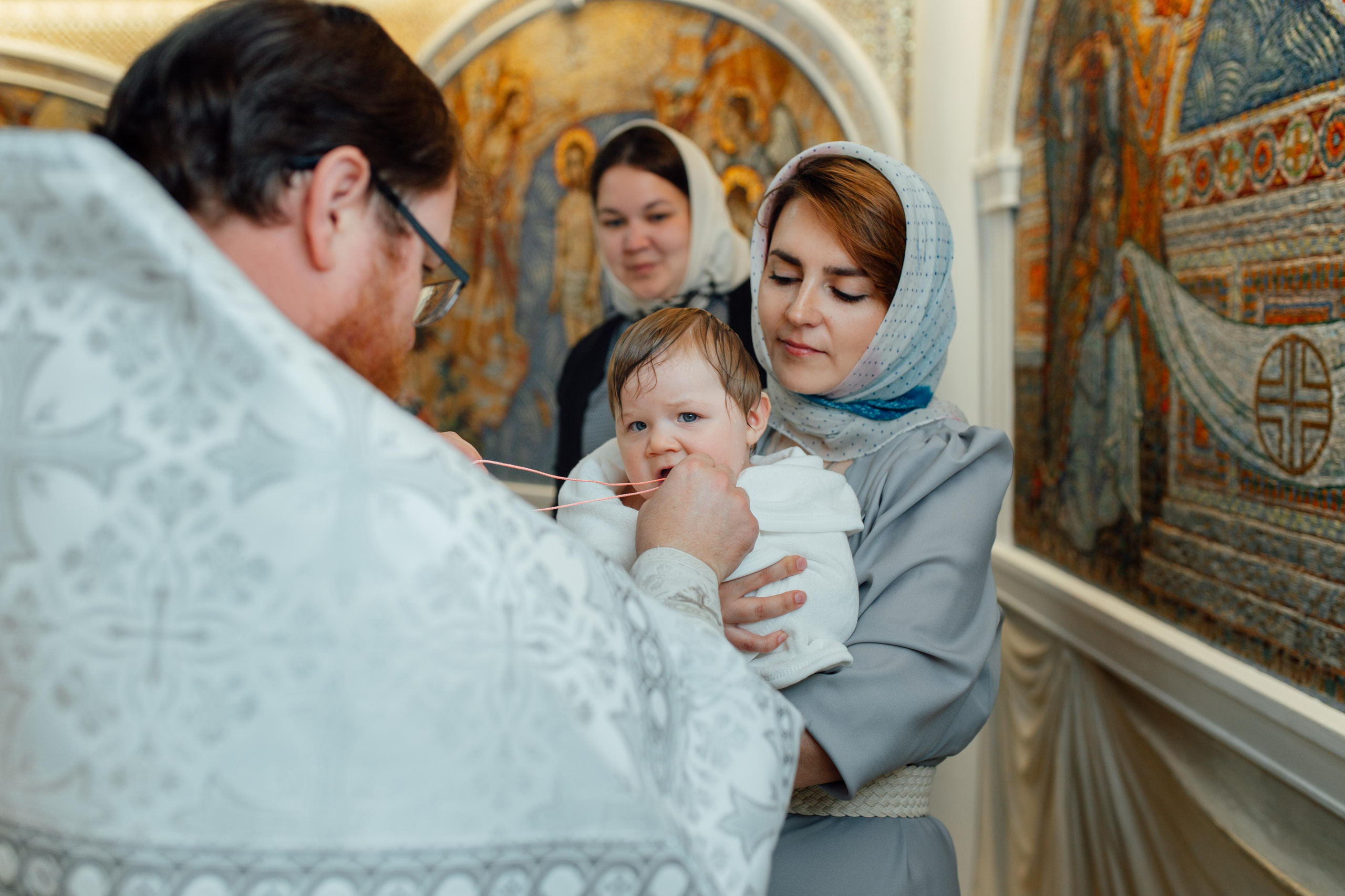 Таинство крещения Арины и Полины, Храм Святой Живоначальной Троицы, Минск