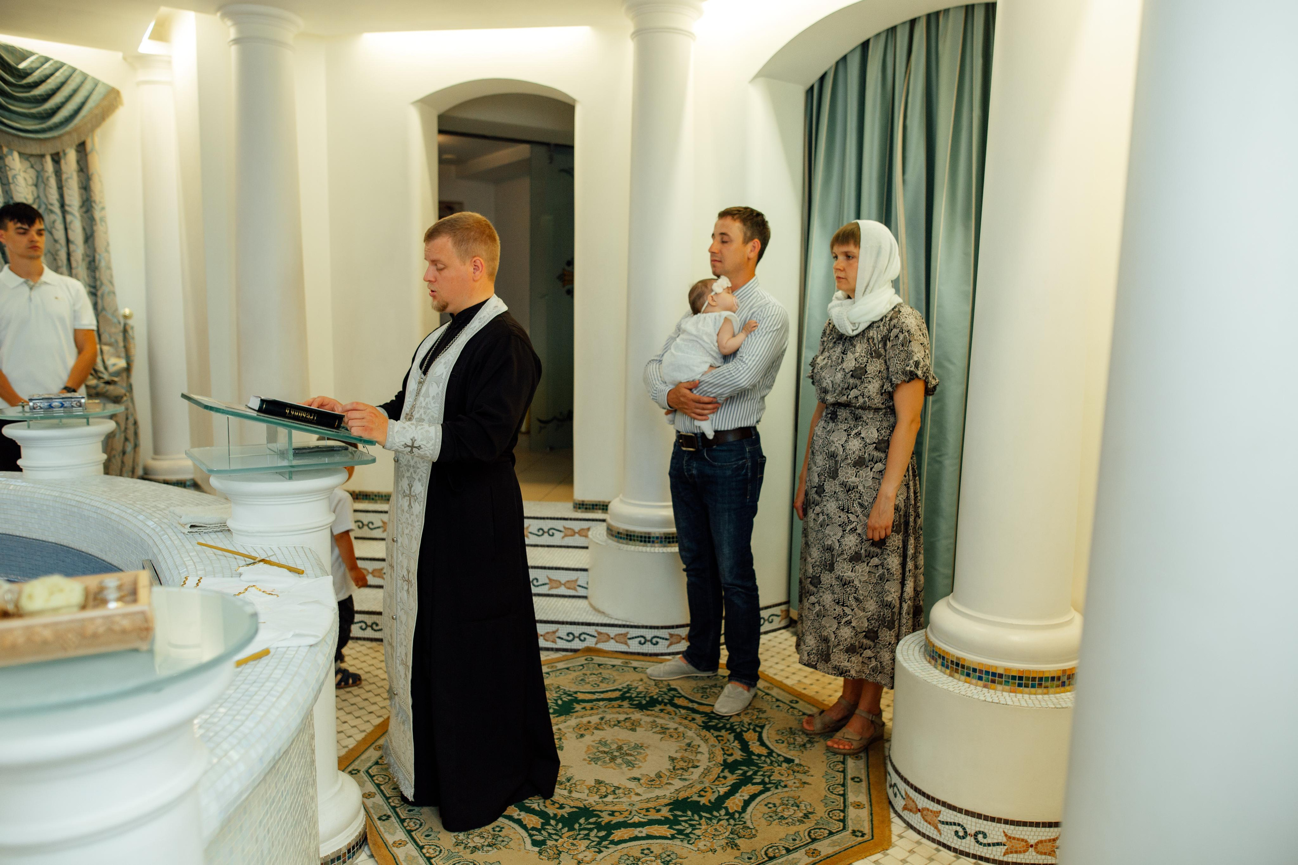 Таинство крещения Ники, Храм Святой Живоначальной Троицы, Минск 02.07.2022