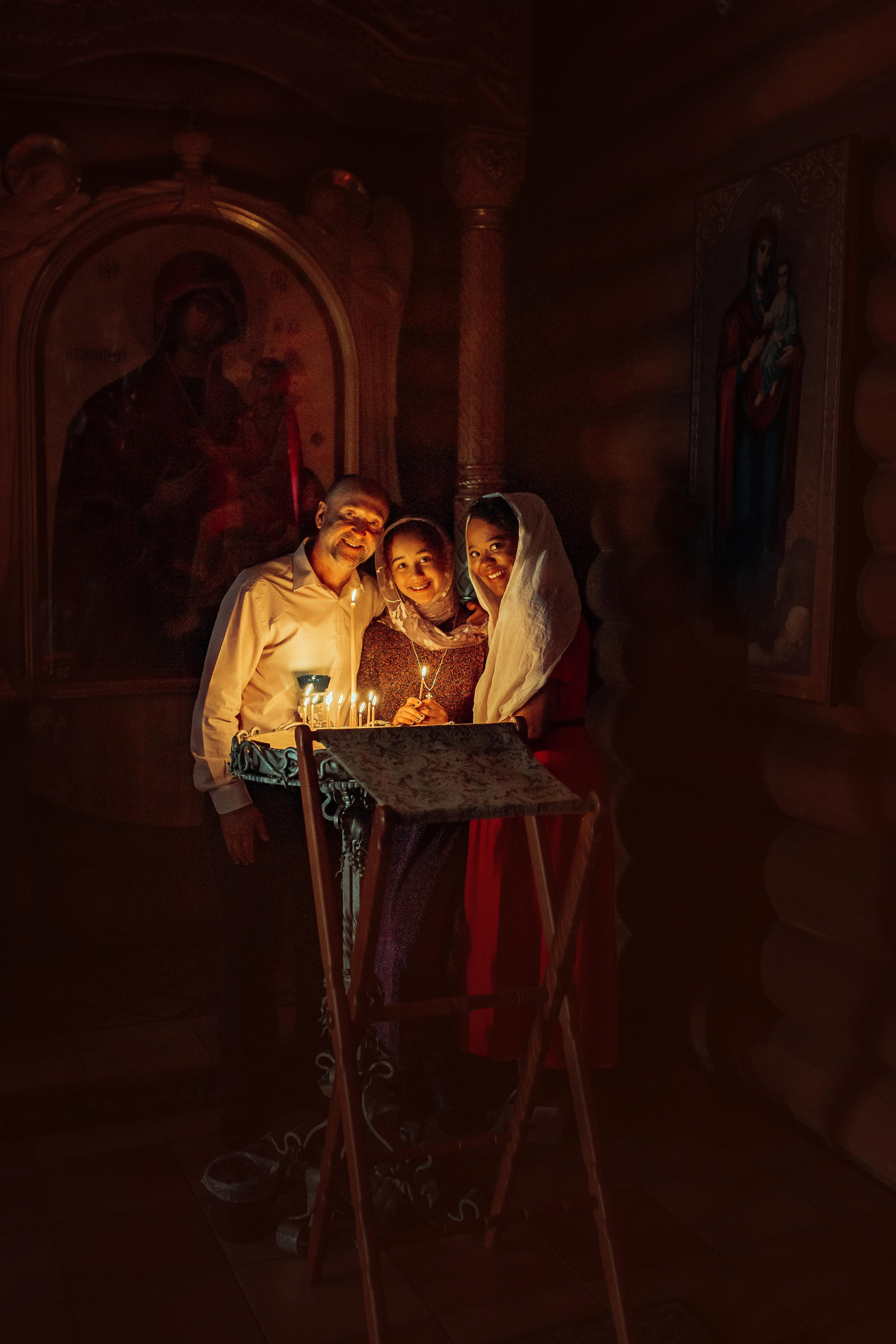 Таинство крещения Аны Грасиела, храм Святой Живоначальной Троицы, Минск