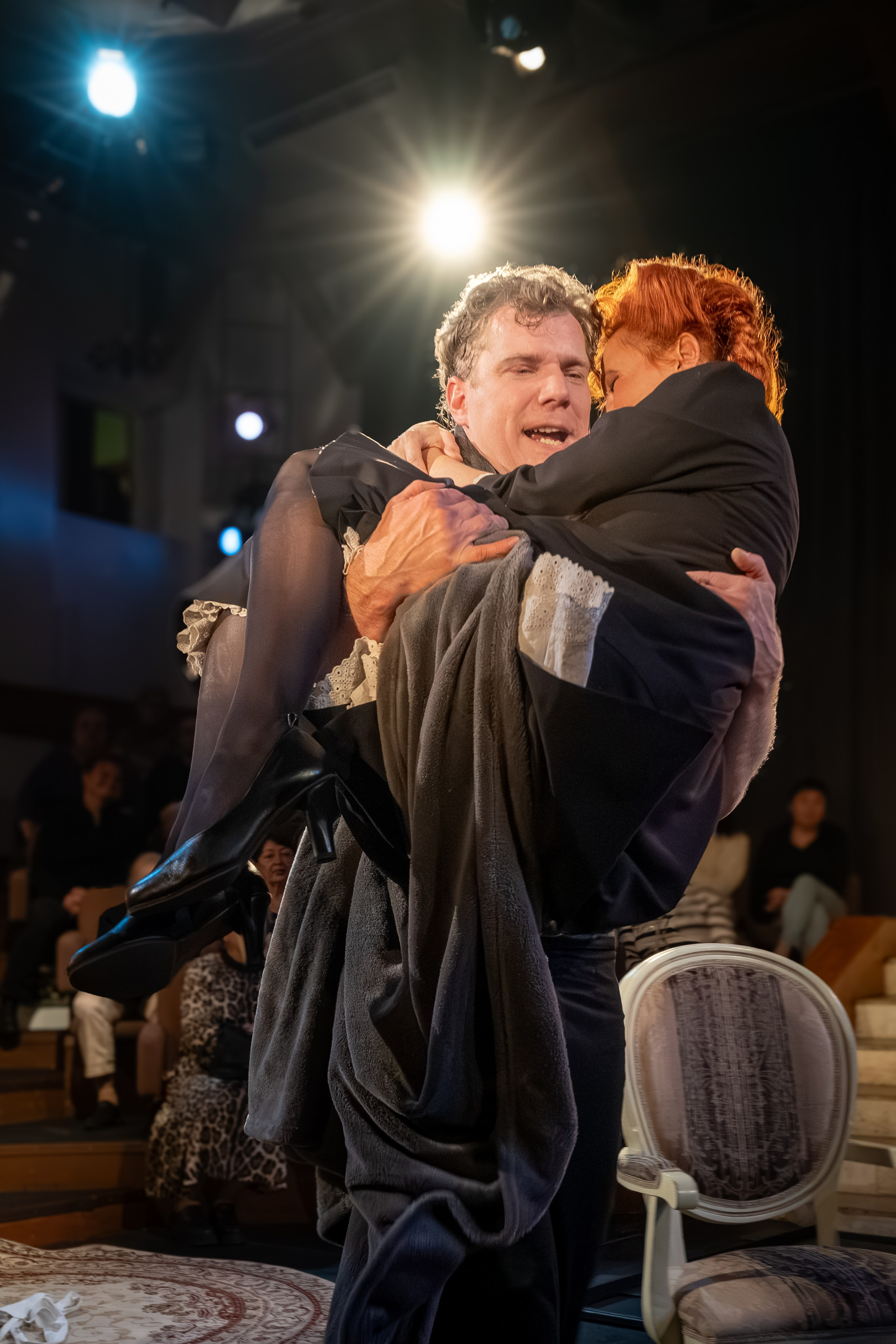 Театр Сфера: Гнездо перелётных птиц (100-й спекталь). Сайт фотографа Сергея Абрамова