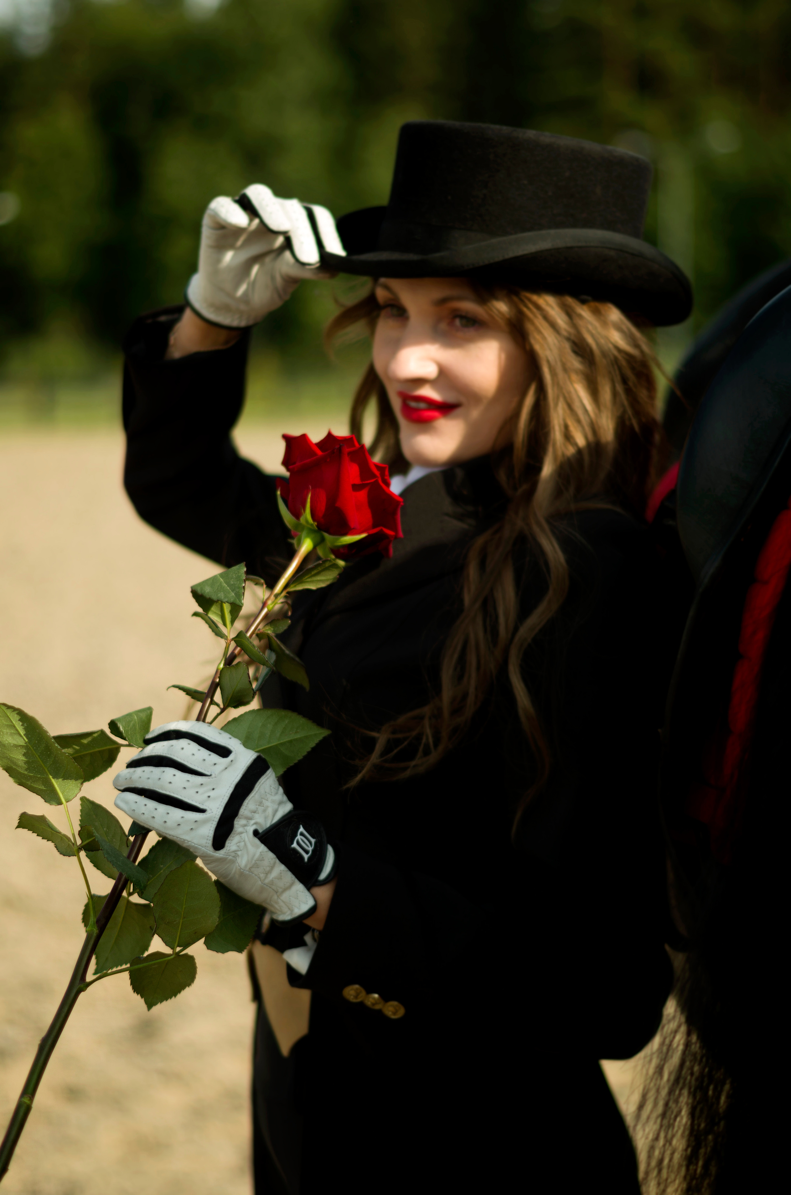 Женский портрет: classic. Фотограф Марина Доглядная Челябинск фотосессии с лошадьми, мотоциклами