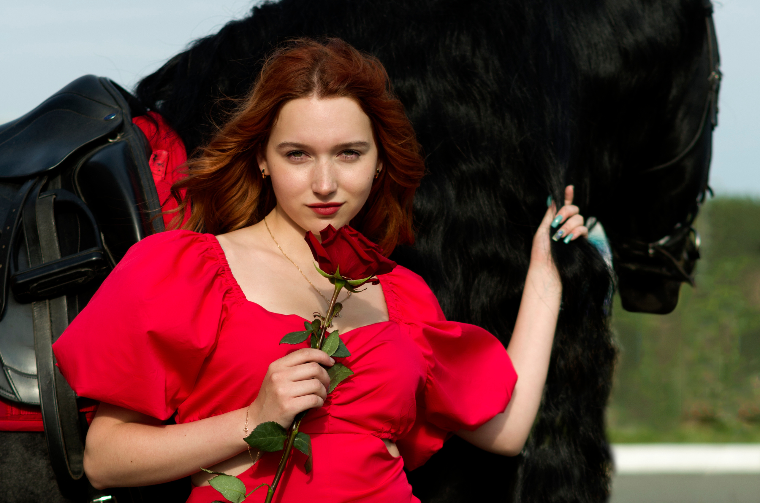 Женский портрет: classic. Фотограф Марина Доглядная Челябинск фотосессии с лошадьми, мотоциклами