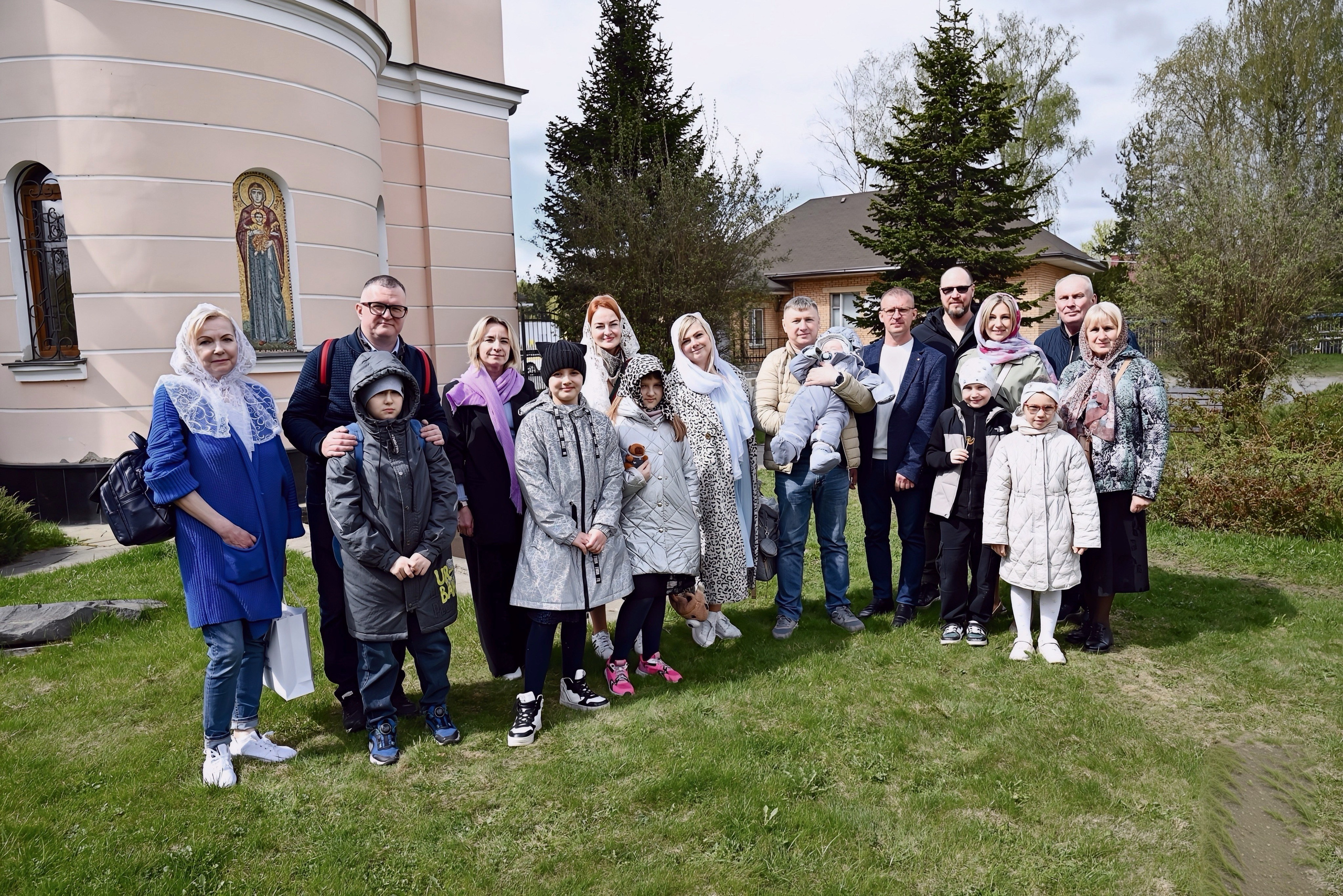 Крещение мама Лилия. Семейный и детский фотограф Москва