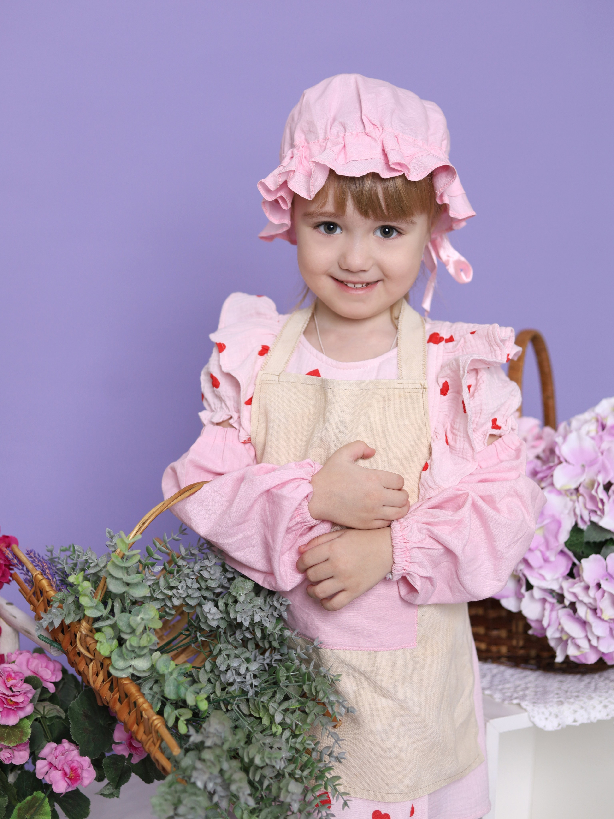 Общее фото в детском саду с выездным реквизитом в Тюмени. Выпускные альбомы в Тюмени для школ, садов, вузов спортивных секций