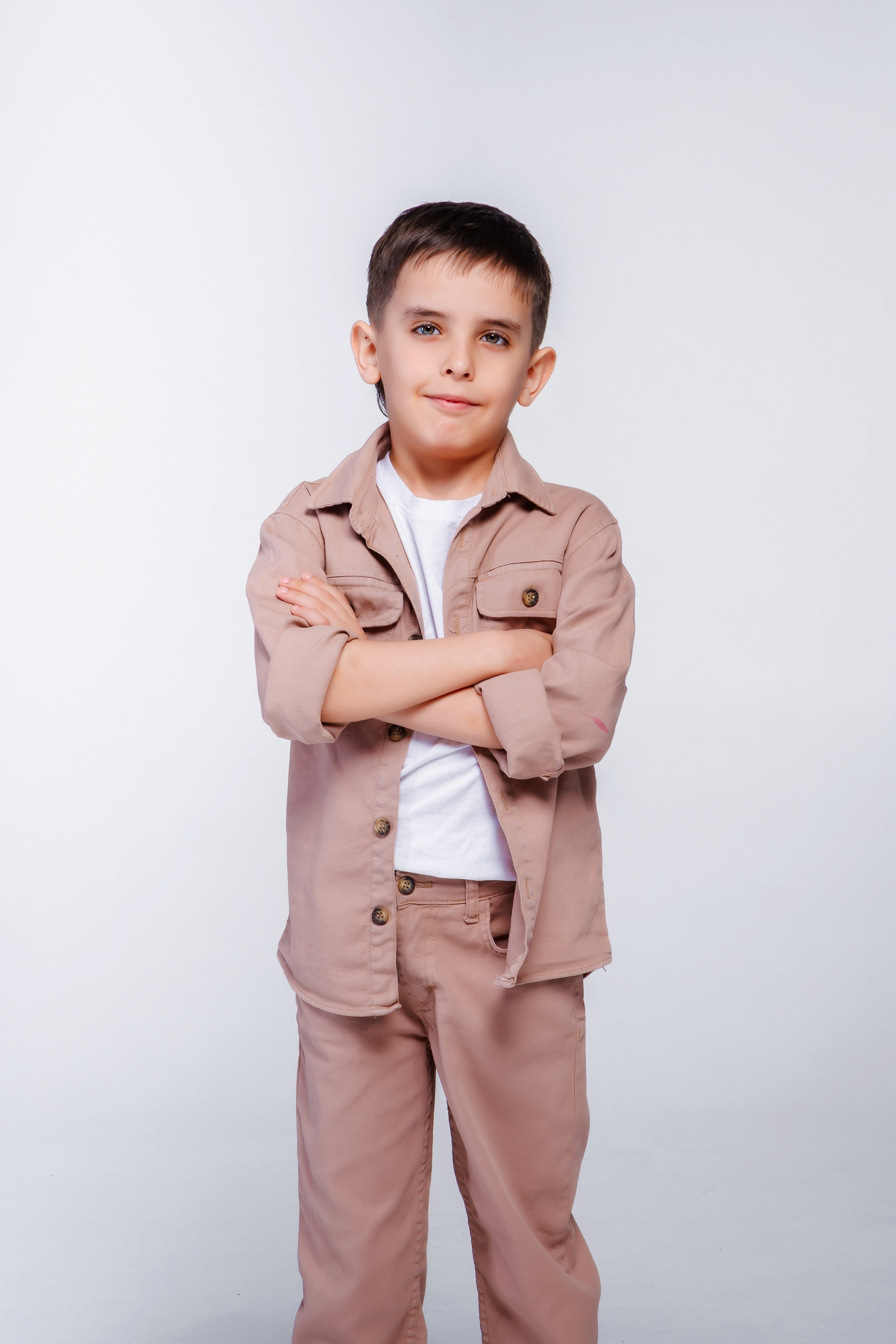 Съемка в студии на Афишу или другие нужды. Семейный и Свадебный фотограф в Астане Александр Астапов