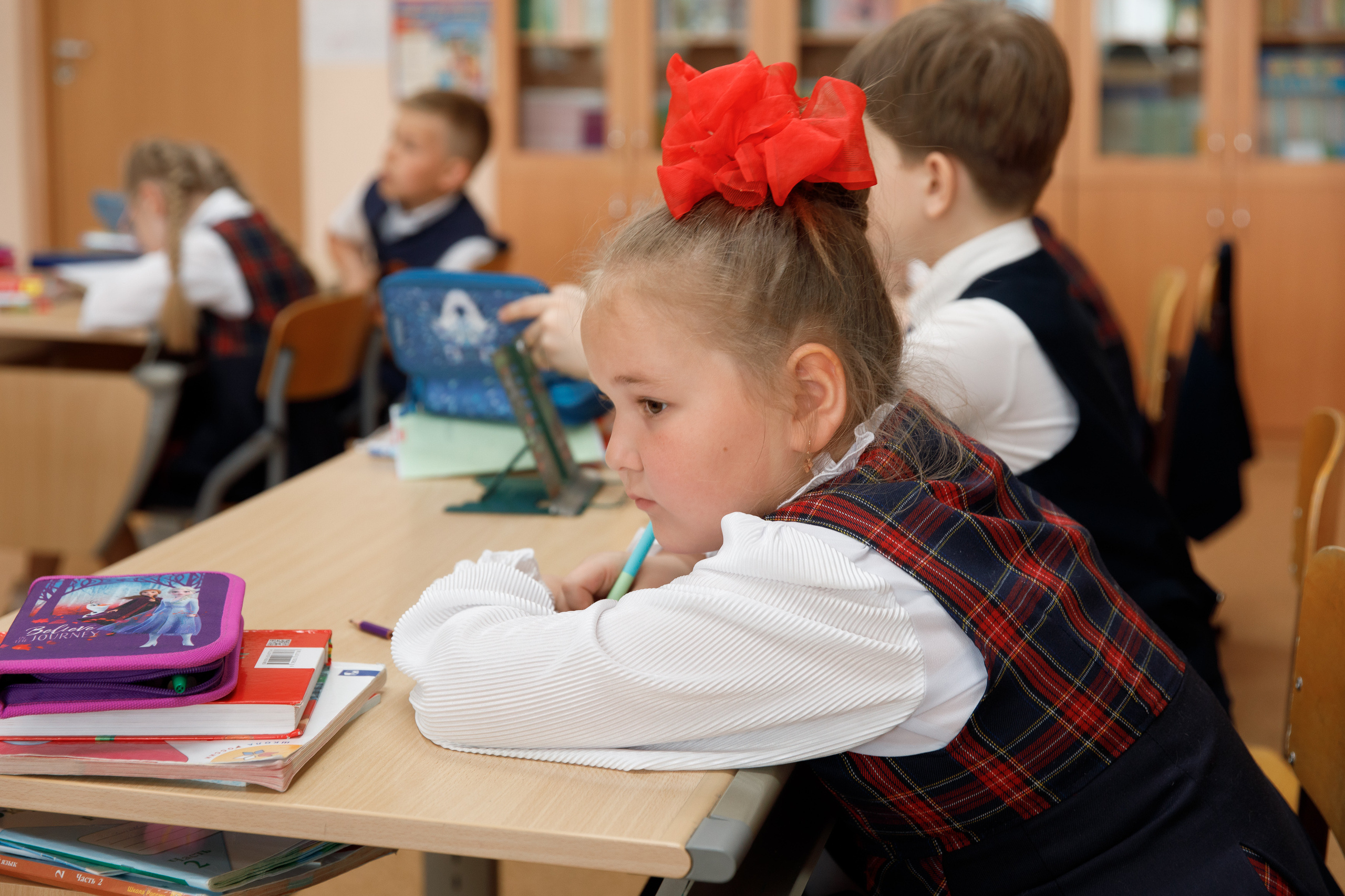 Школа «Кристалл» | 2 класс. Свадебный, семейный и школьный фотограф в Сызрани Максим Баталов