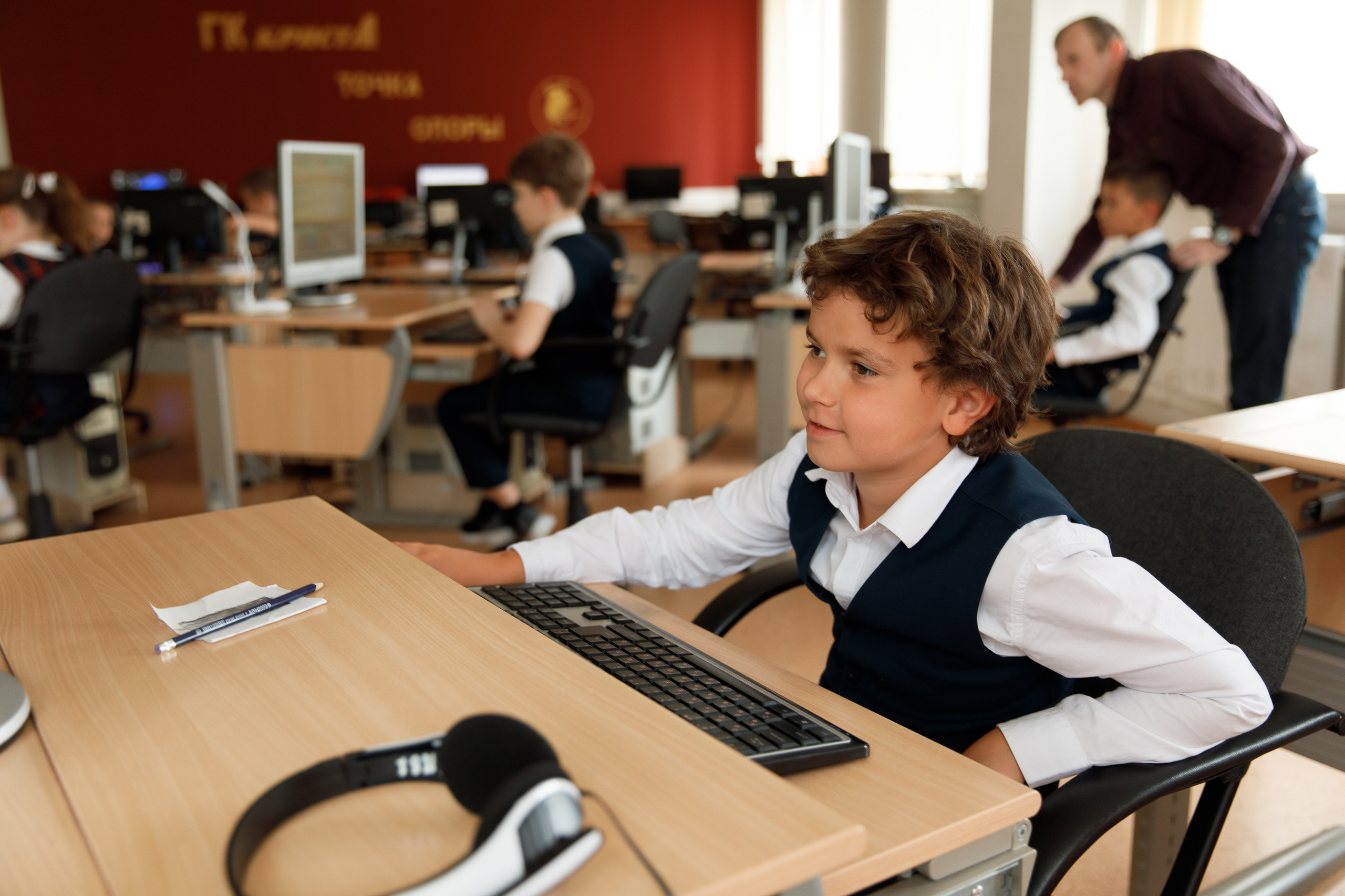 Школа «Кристалл» | 2 класс. Свадебный, семейный и школьный фотограф в Сызрани Максим Баталов