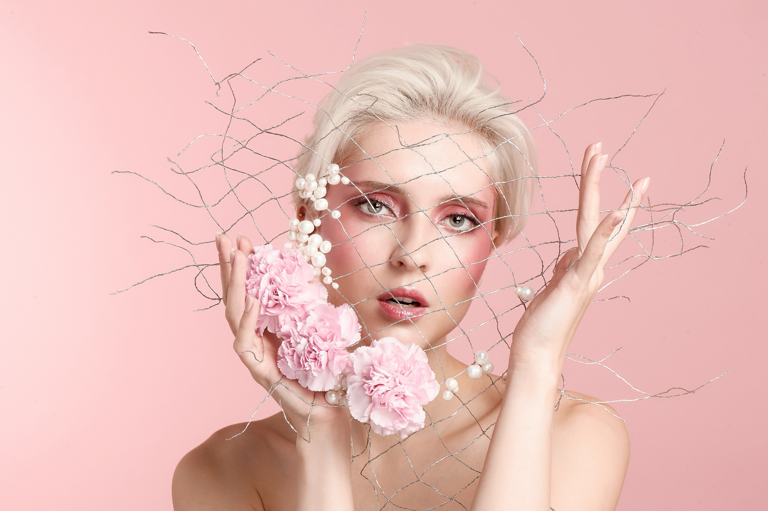 Бьюти съемка на розовом фоне. Фотограф, психолог в Москве, Жуковском, Раменском Галина Майлер