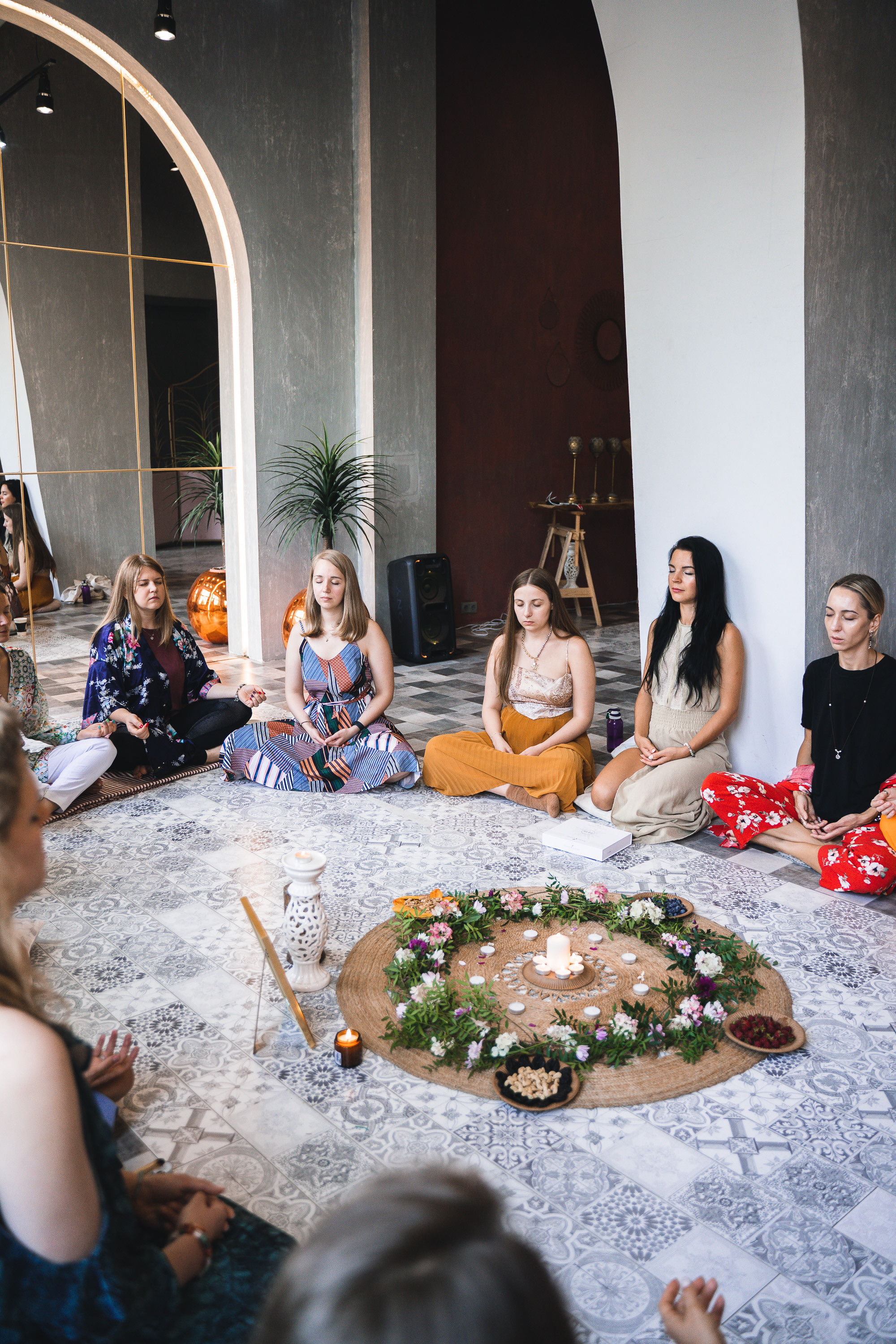 Репортажная фотосессия для ведущей женских кругов. Бизнес портрет в Москве — фотограф Елена Назаренко