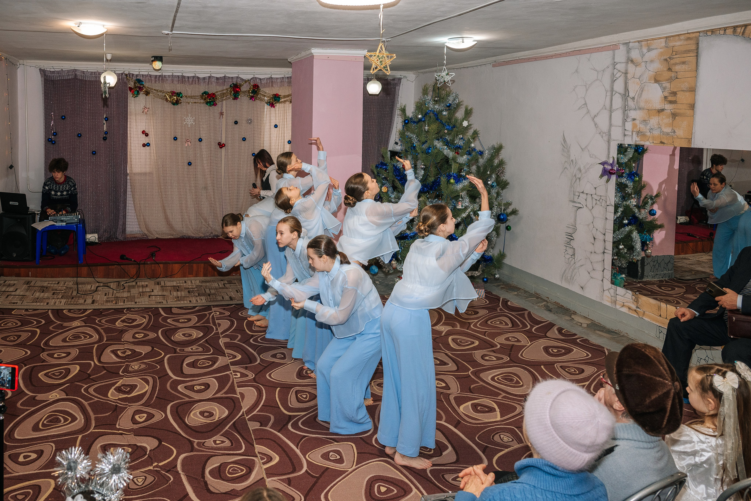 Новогодняя ёлка 2026. Семейный клуб «Открытый город»