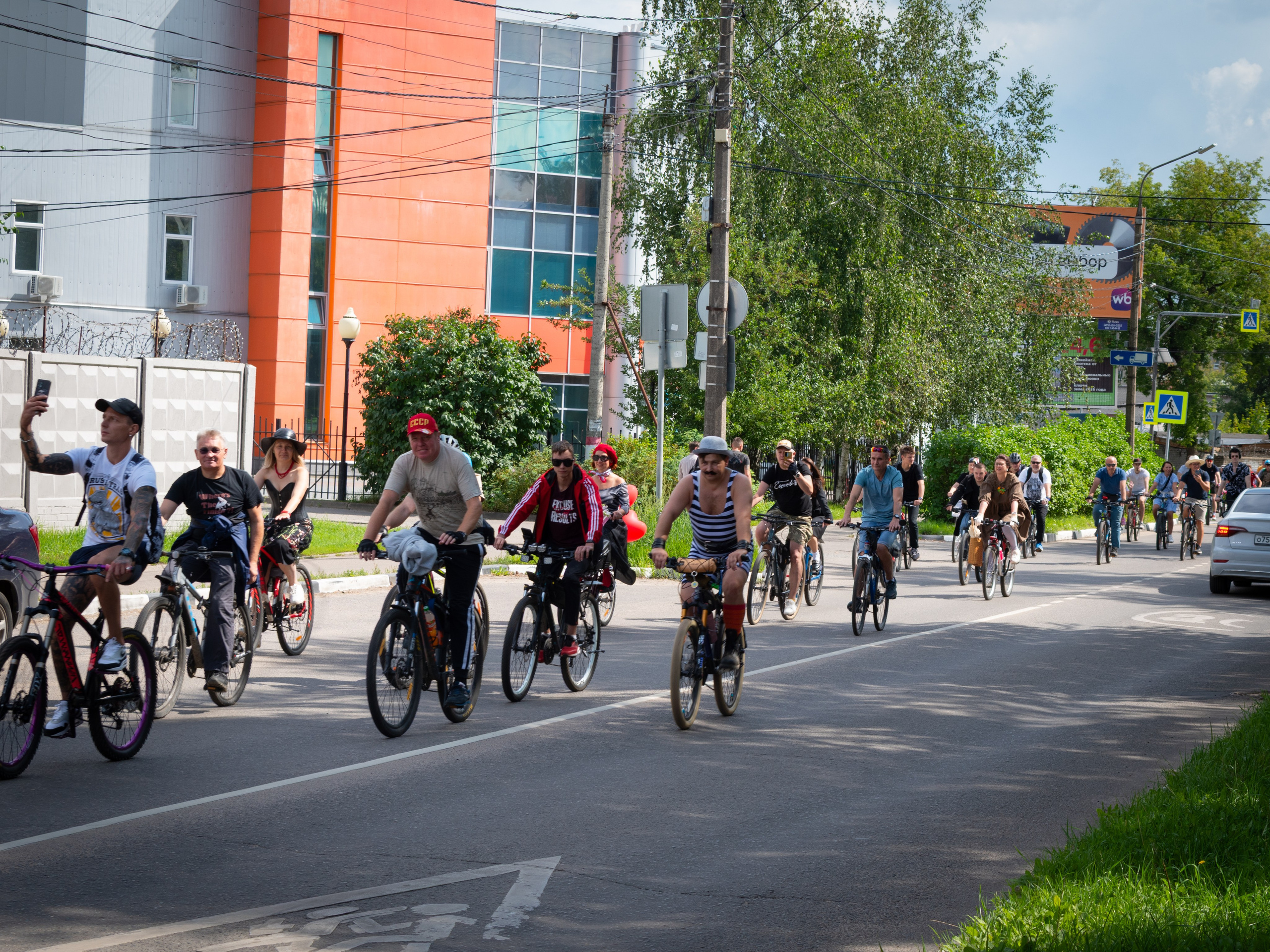 «Леди на велосипеде» — велопробег по г. Жуковскому 2025. Репортажный фотограф Сыбер Мартти