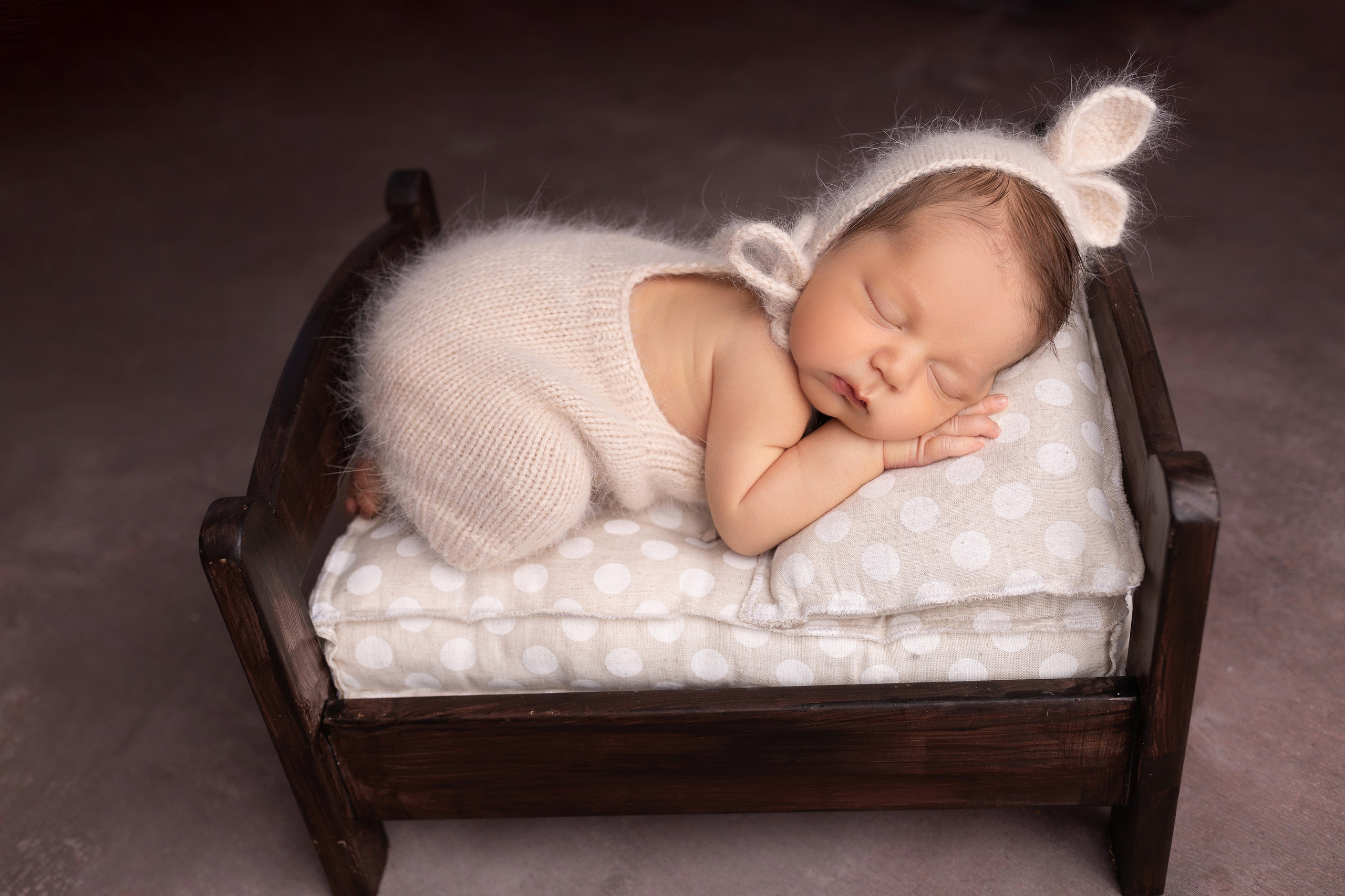 Классическая фотосессия малыша. Фотограф новорожденных малышей в Омске и Омской области Эльвира Камаева