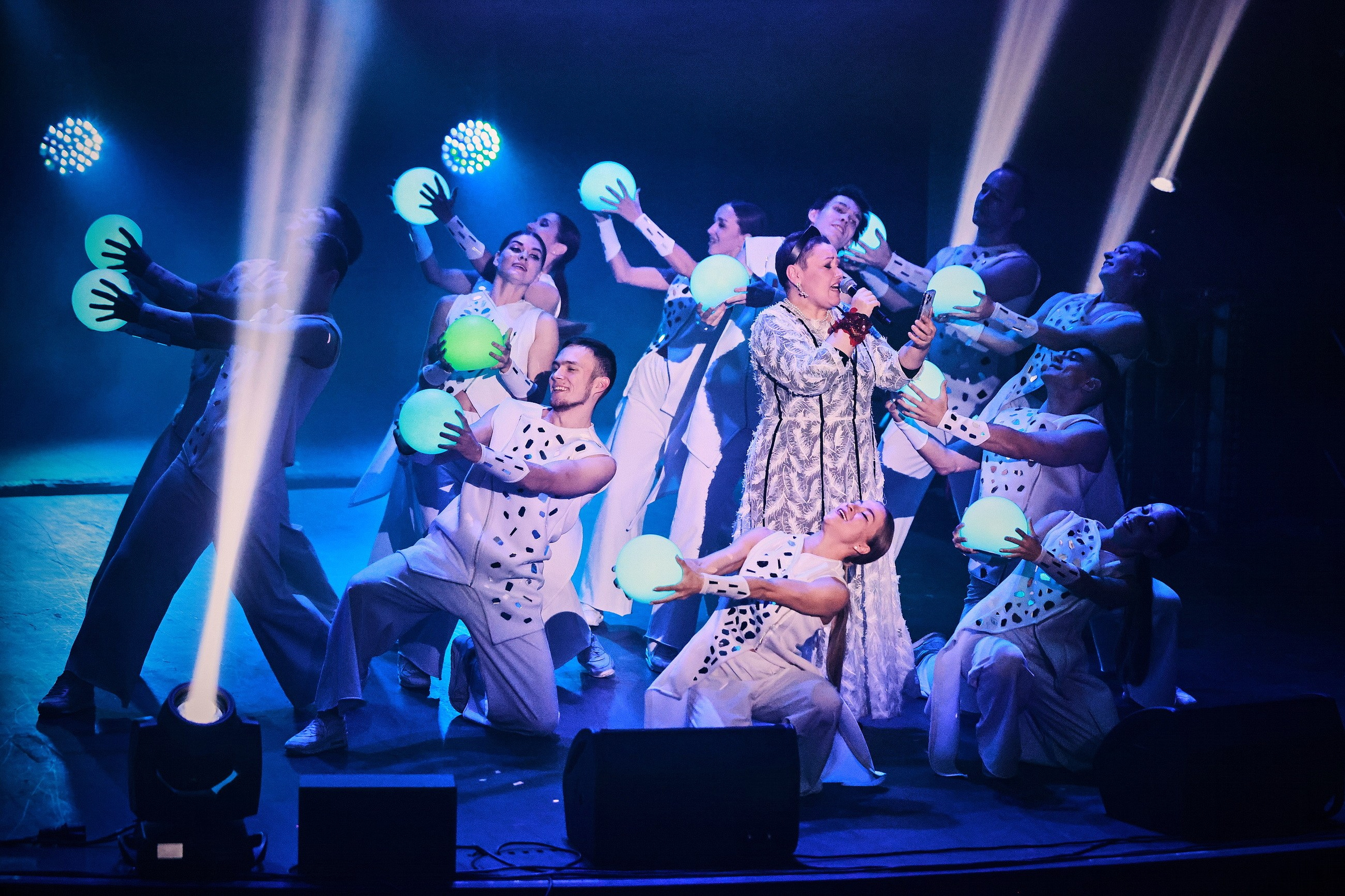 Будущий Я. Проект Марии Галантер. Фотографирую масштабные события, людей и их истории по всему миру. Константин Трубников