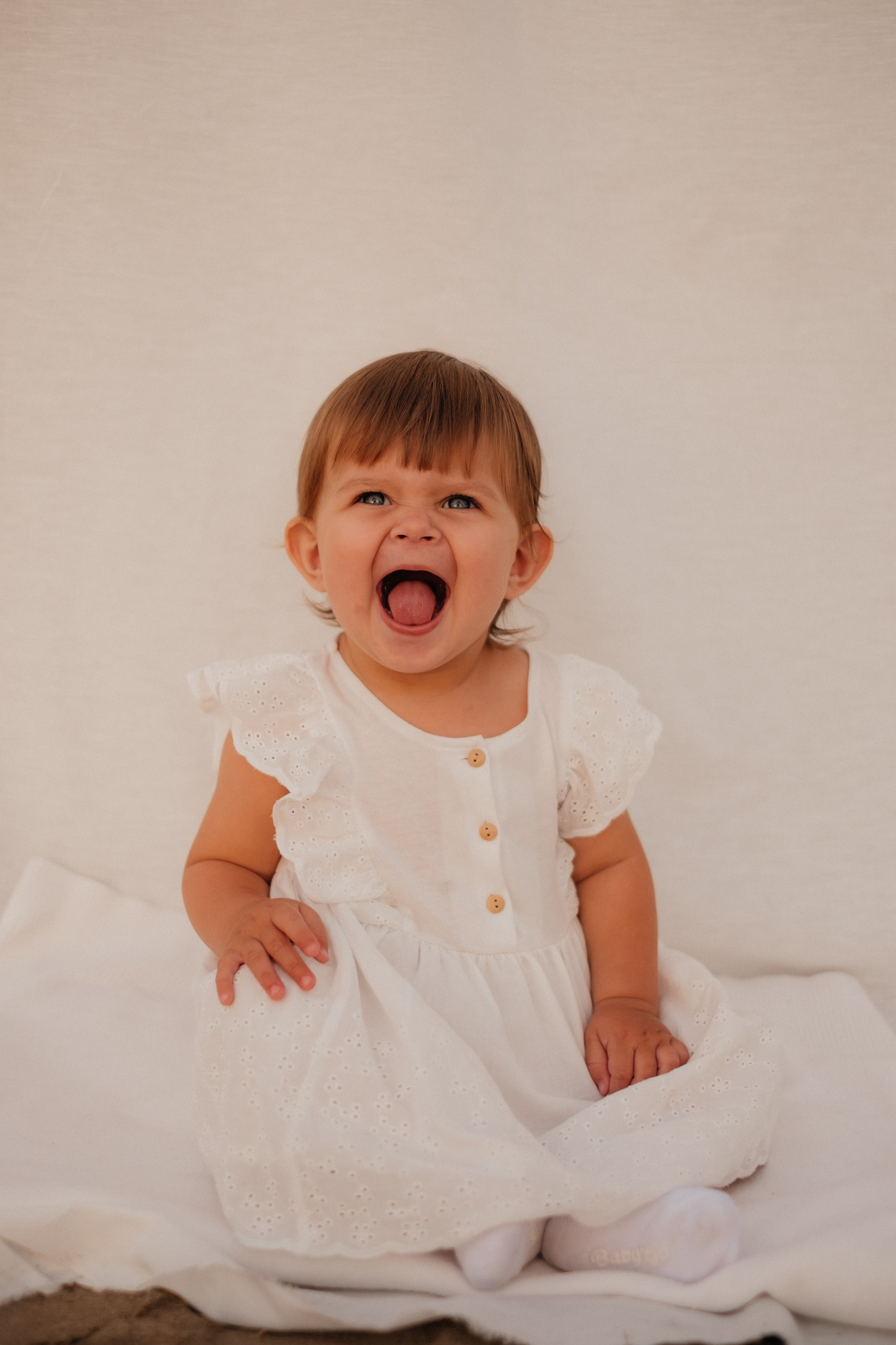 Алина, Ярослав и Тая на берегу. Фотограф в Новосибирске Диана Ильиных