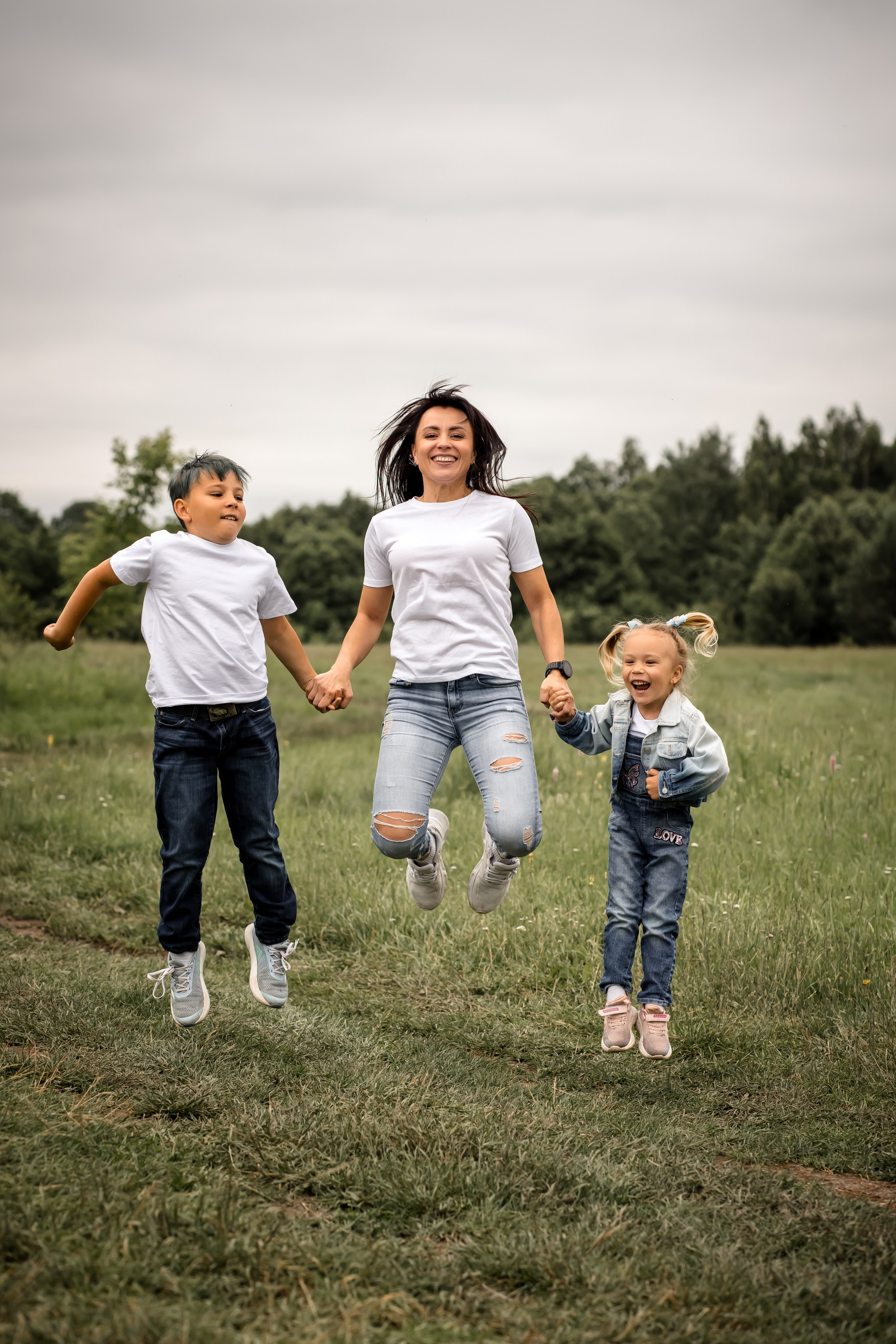 Катя с детками