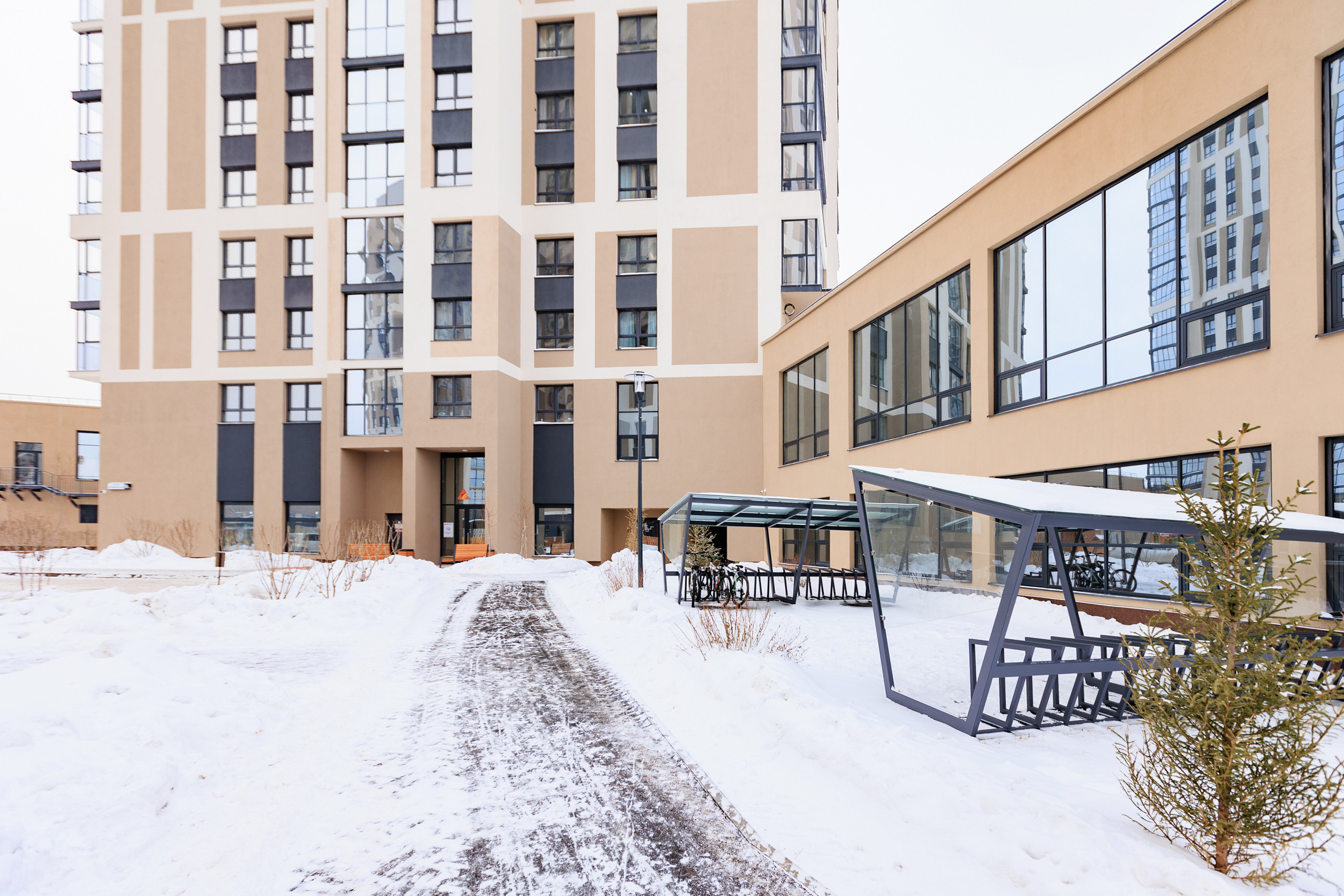 Фотограф для съемки строительства. Контент для бизнеса в Екатеринбурге Полдень Медиа