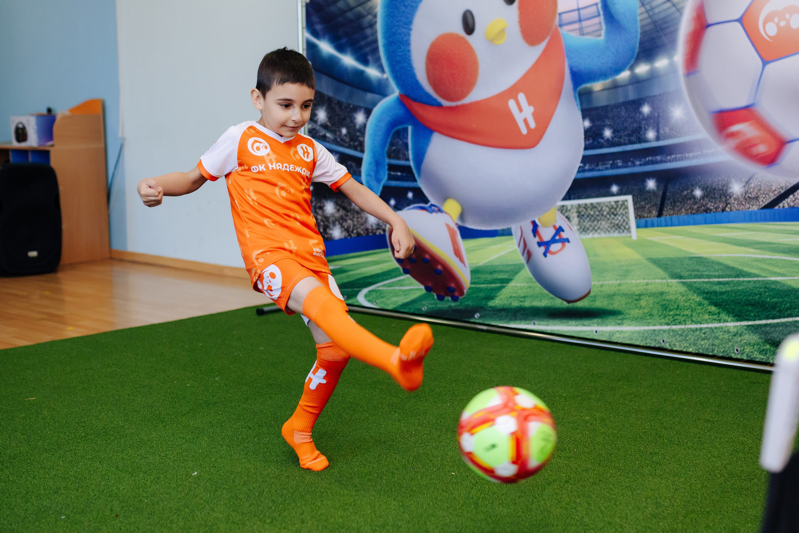 Фотосессия с кубком в детских садах г. Магнитогорска. Денис Прохоров Фотограф в г. Магнитогорск