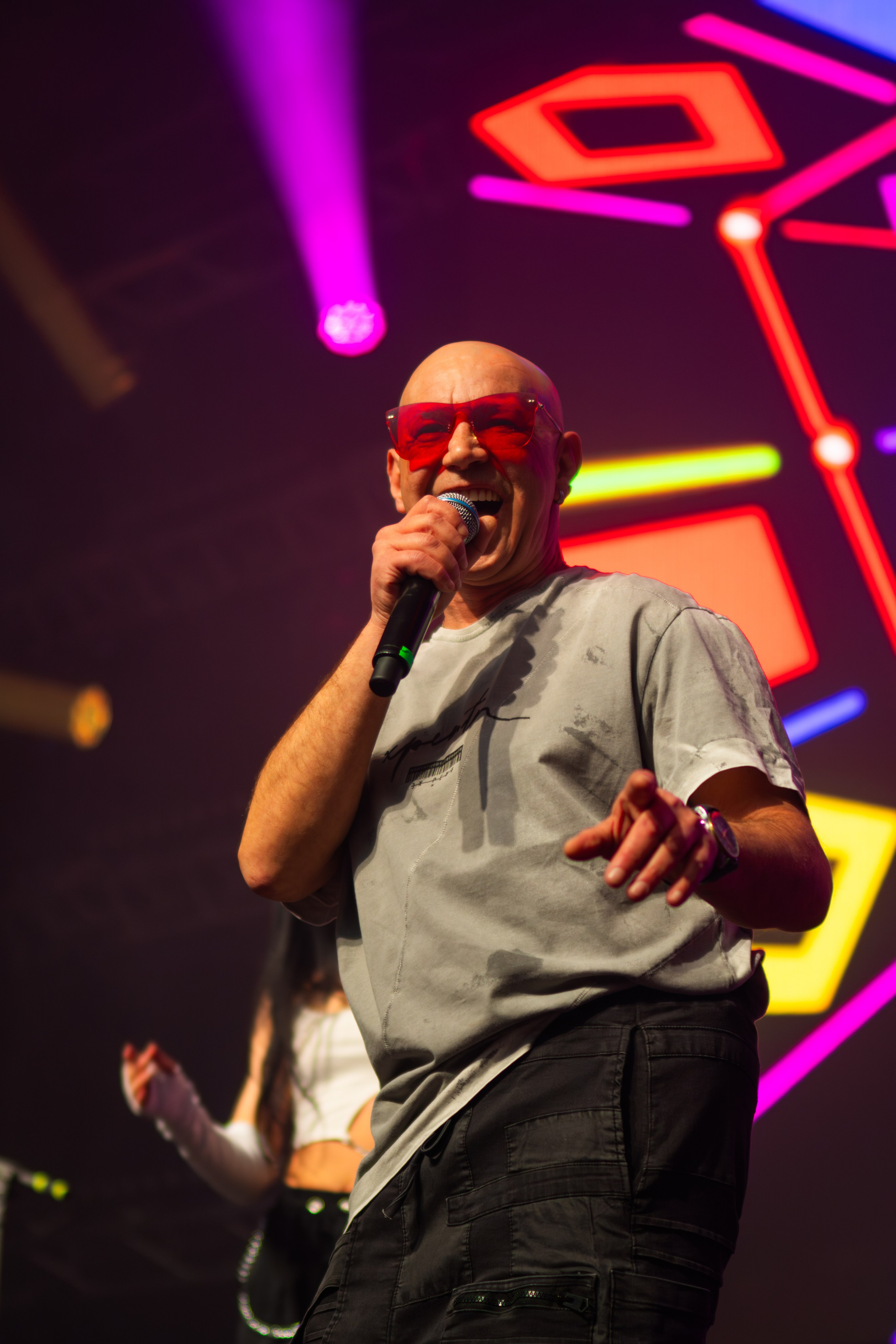 Дискотека 90-х. ОБЪЕКТИВно, он хорош | фото- и видеосъёмка в Брянске | Миша Напреенко