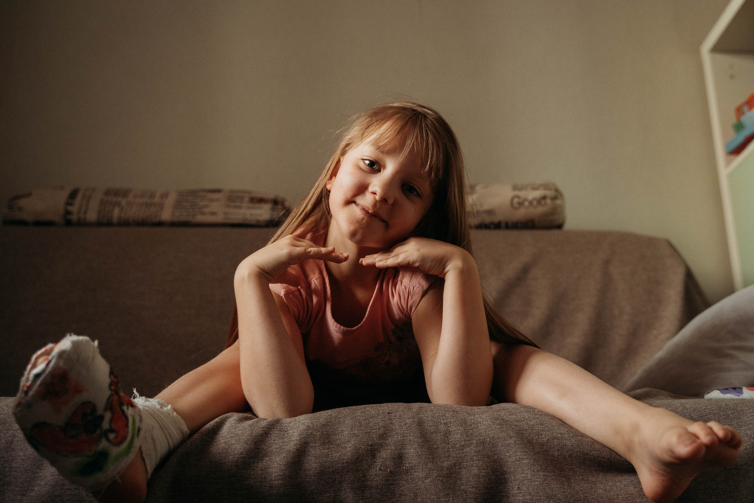 Устя и гипс. Семейный фотограф в Москве Алёна Шестунова