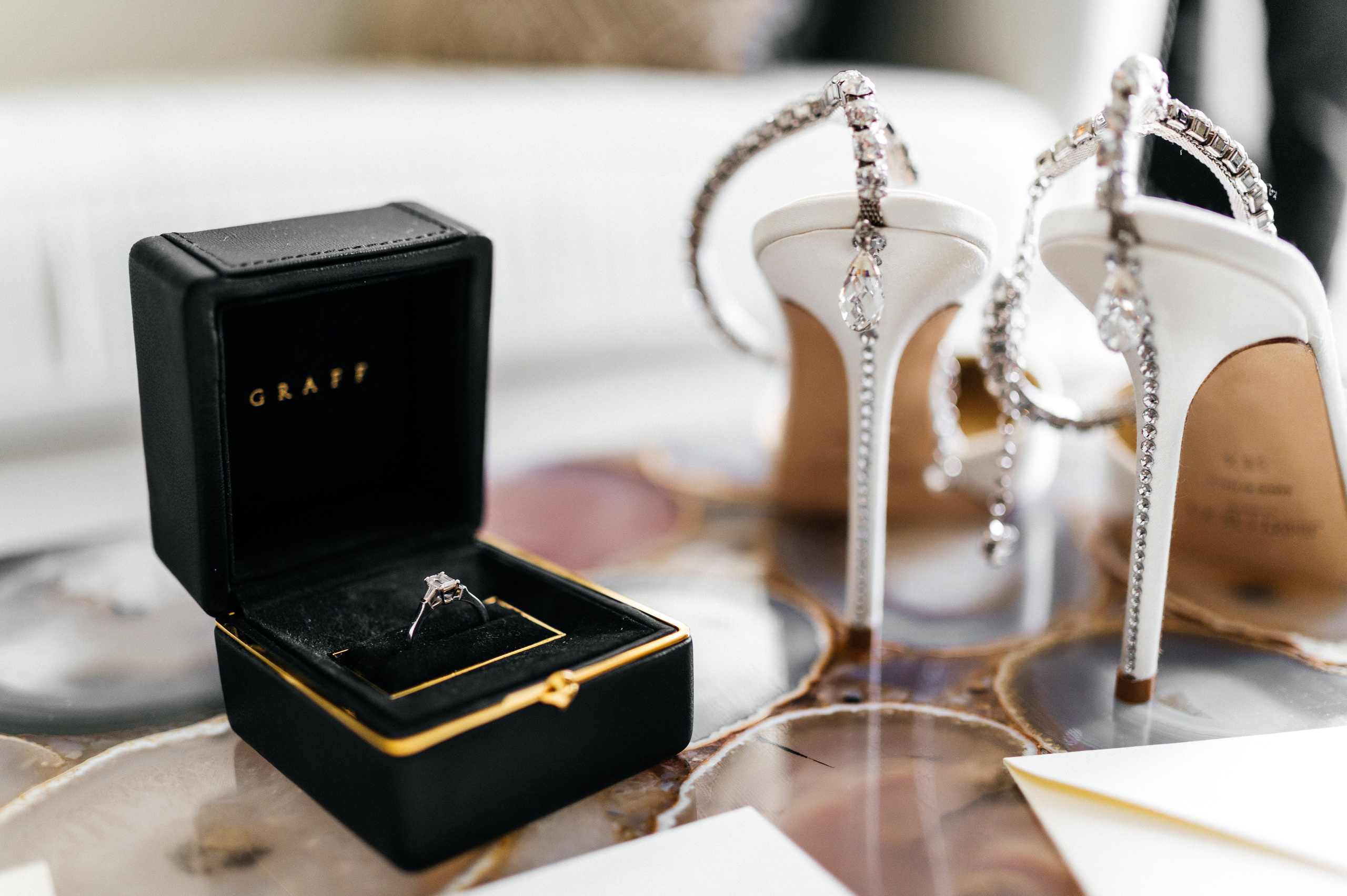 ANEL QYZ UZATU. HOME