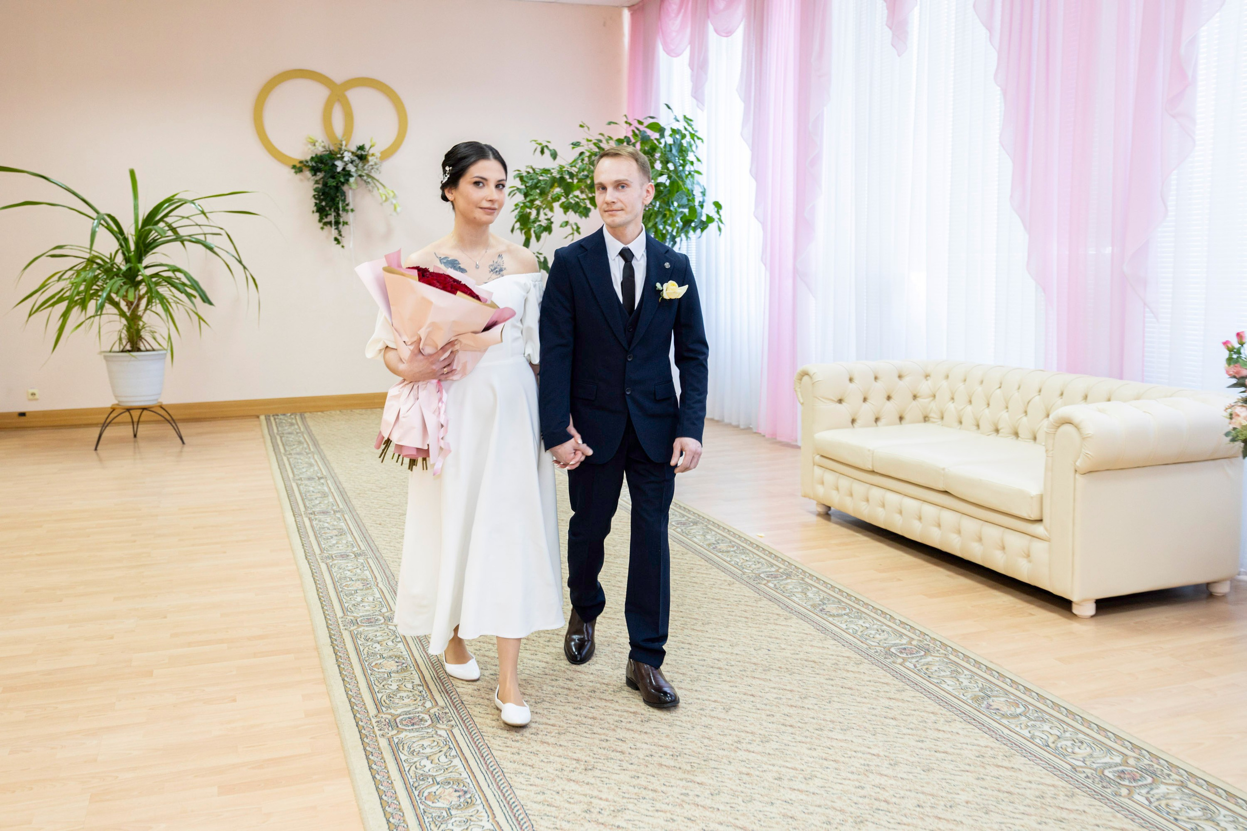 Свадьба, роспись в ЗАГСе, венчание, крещение, выписка из роддома — фотосъёмка. Визуальная упаковка брендов и проектов через фото и видеопроизводство