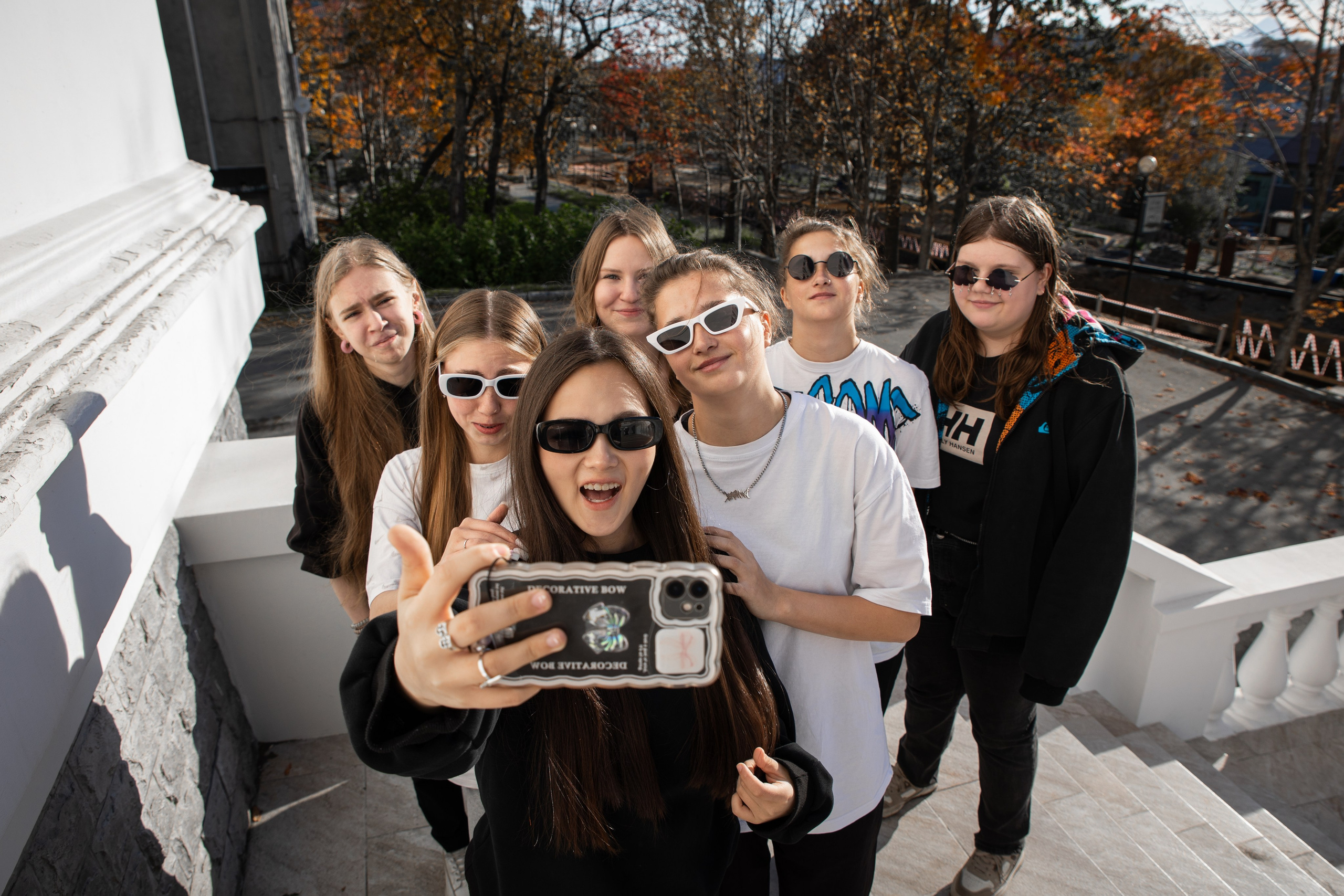 Школьная фотосессия в центре Петропавловска-Камчатского