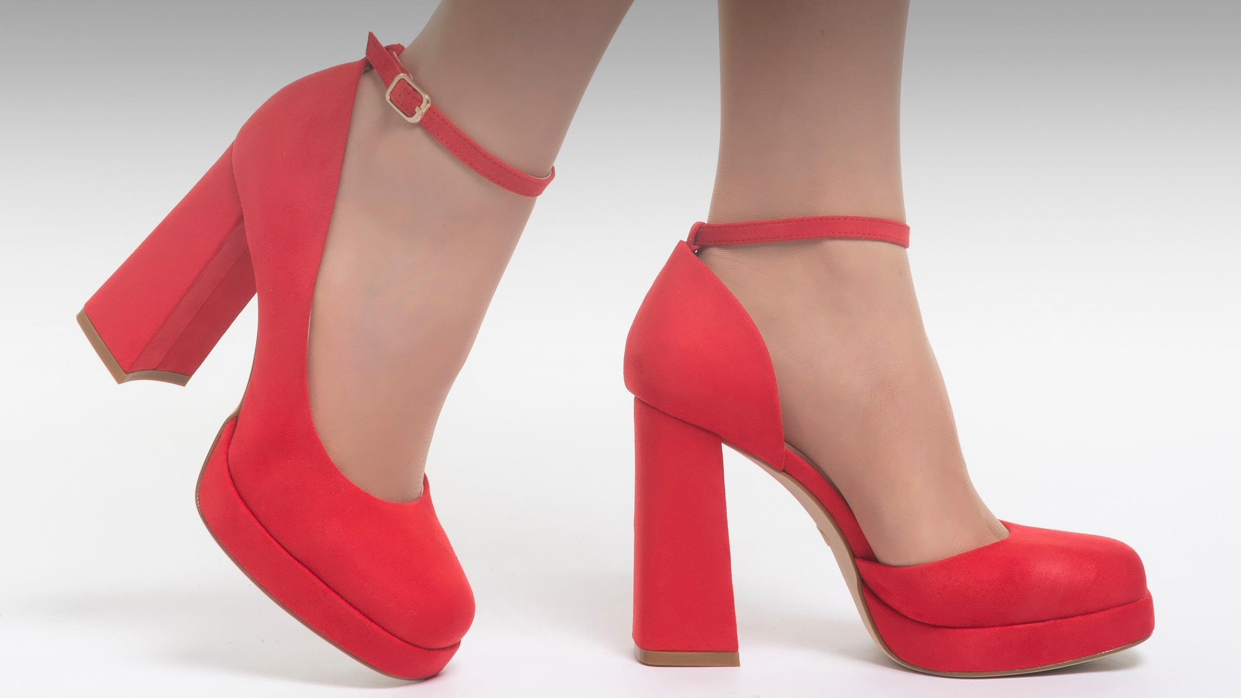 КАТАЛОГ ОБУВИ ОТ KARI. Фотограф