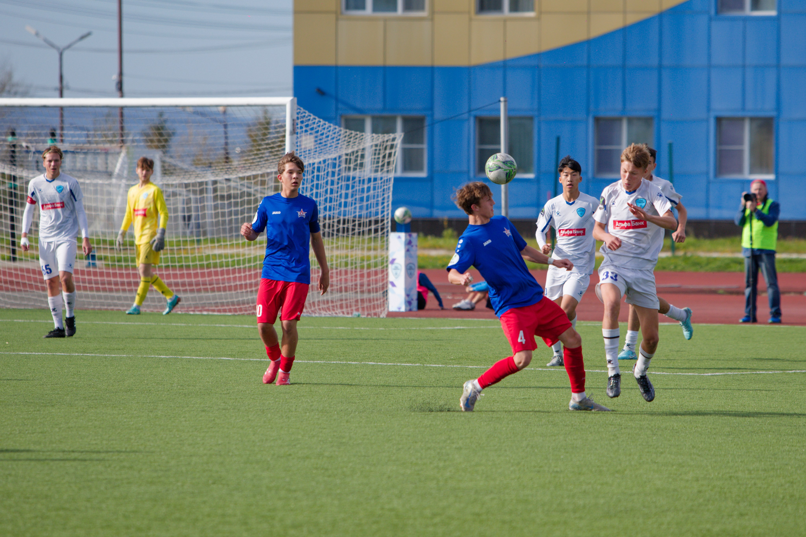 Матч ЮФЛ Сахалин-Хабаровск (U-18). Кутузов Евгений Фотограф в Южно-Сахалинске