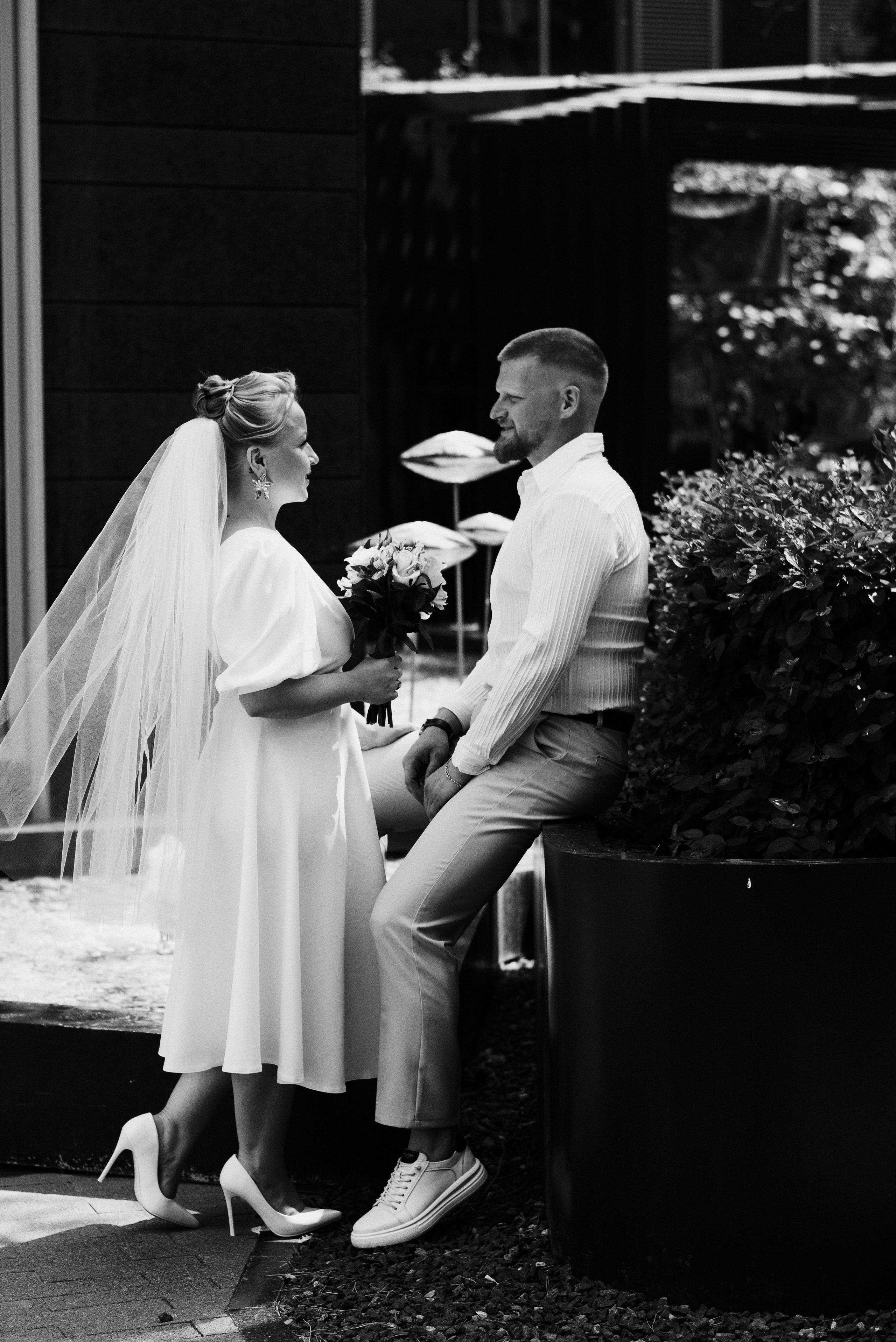 Свадебная фотосессия тюмень мост влюбленных. Фотограф Дарья Мустафина, Тюмень