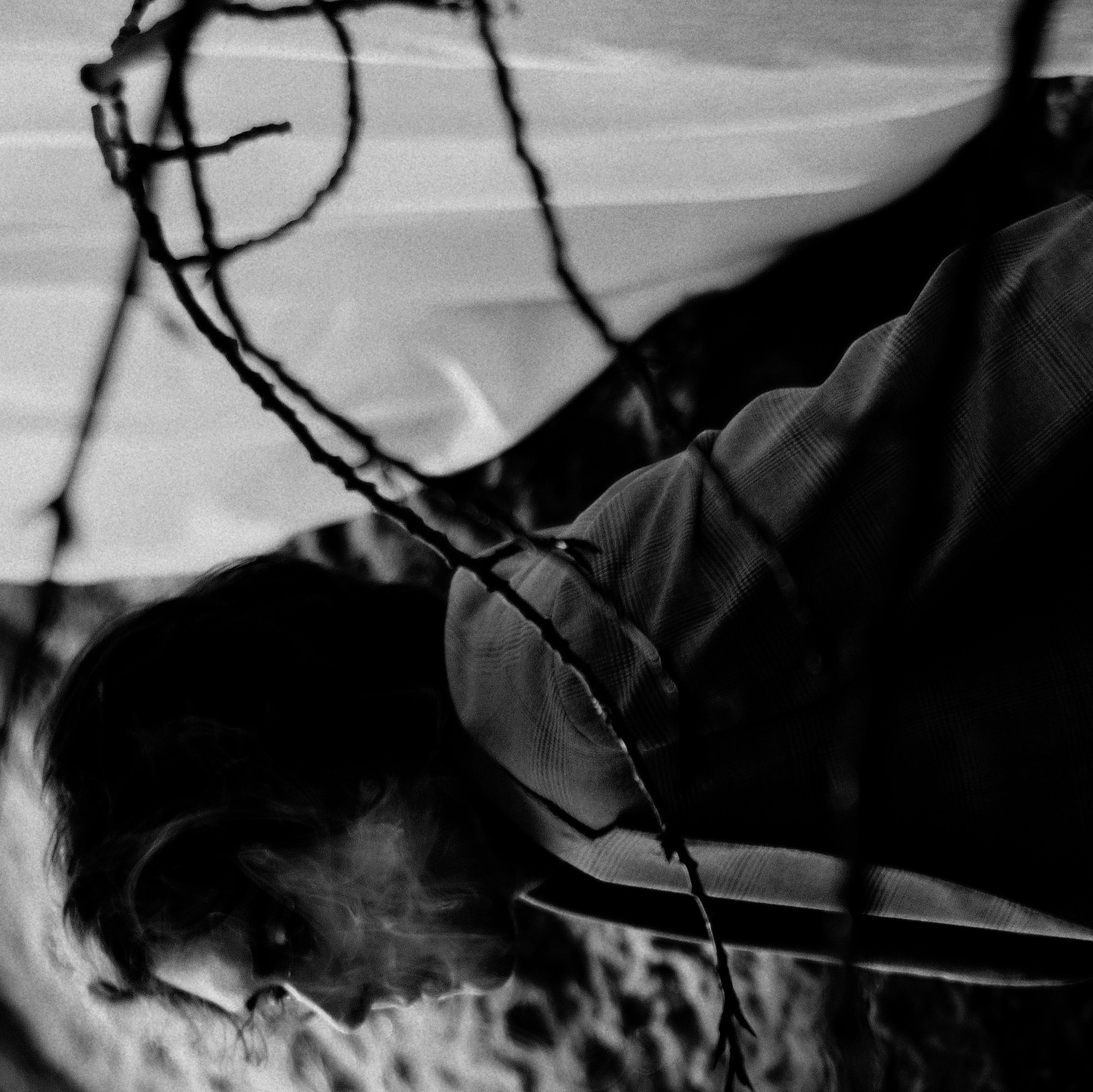 Инверсия снов | Мужской портрет в Тюмени | Фотограф Дарья Мустафина. Портретный фотограф Тюмень Дарья Мустафина