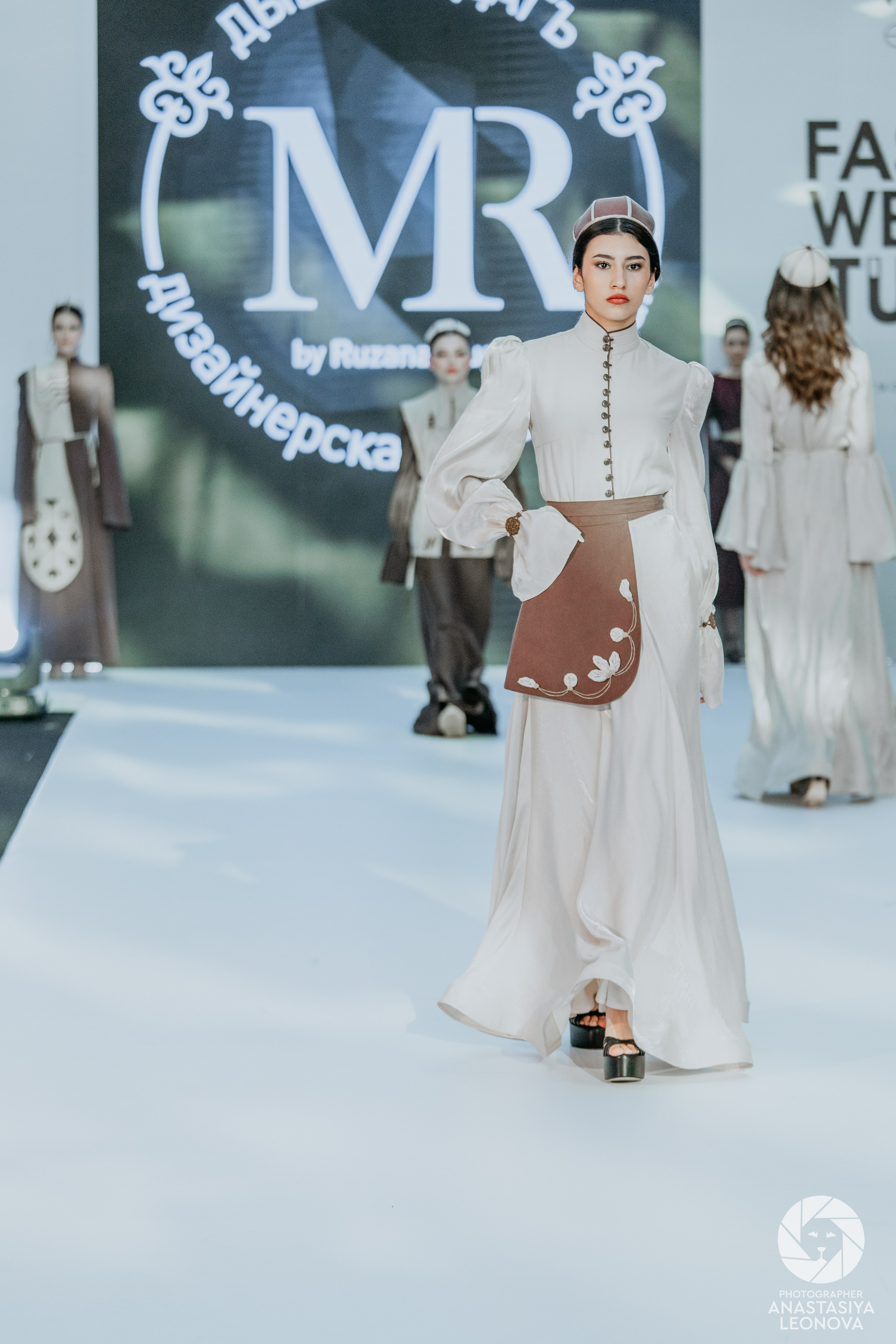 Fashion Week Türkiye [spring, 2025]. Anastasia Leonowa